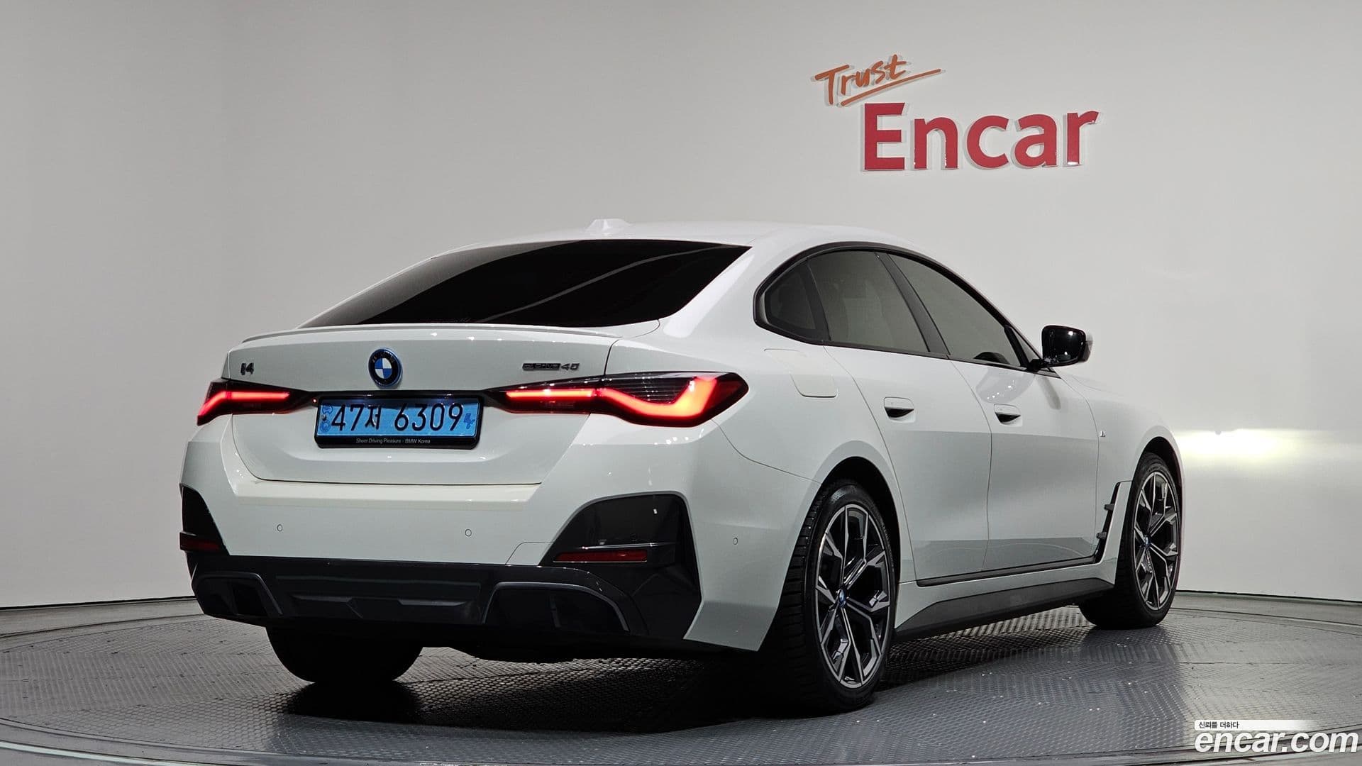 Main__Slider__Photo:i4 BMW 2022.10-1