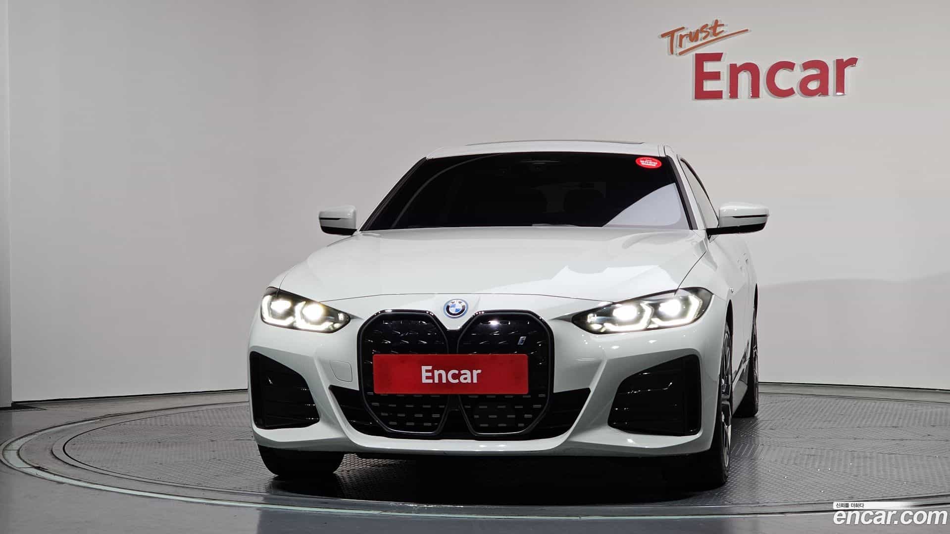 i4 BMW 2022.10-OUTER-003