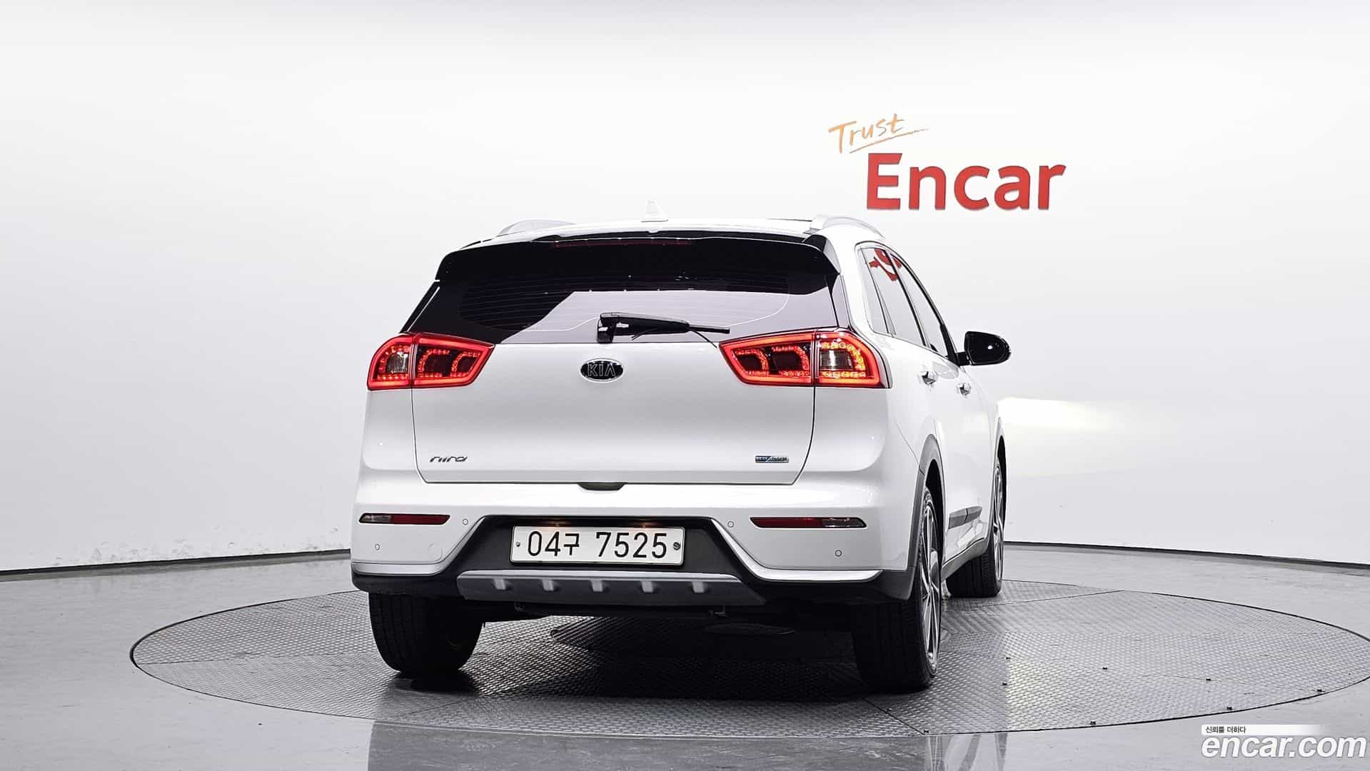 Niro Kia 2017.10-OUTER-004