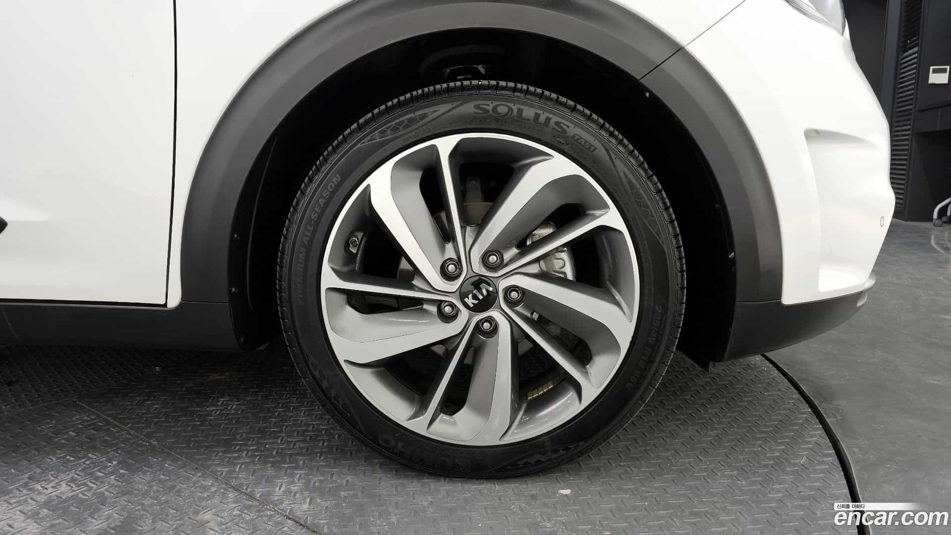 Niro Kia 2017.10-OUTER-005