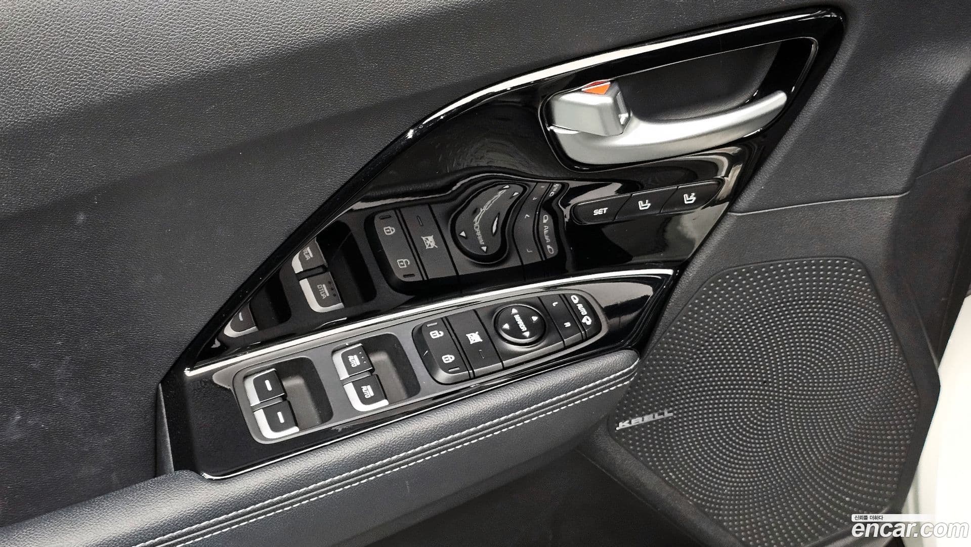 Main__Slider__Photo:Niro Kia 2017.10-17