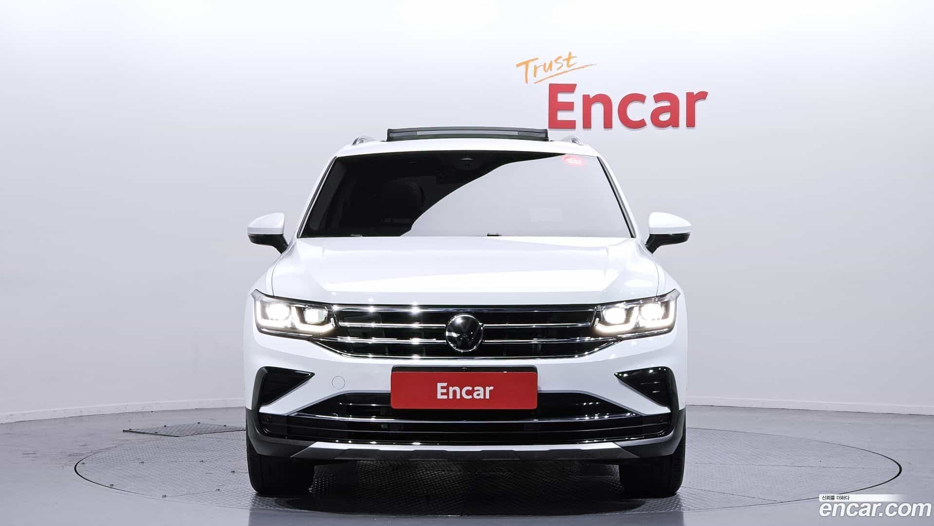 Tiguan Volkswagen 2022.8-OUTER-003