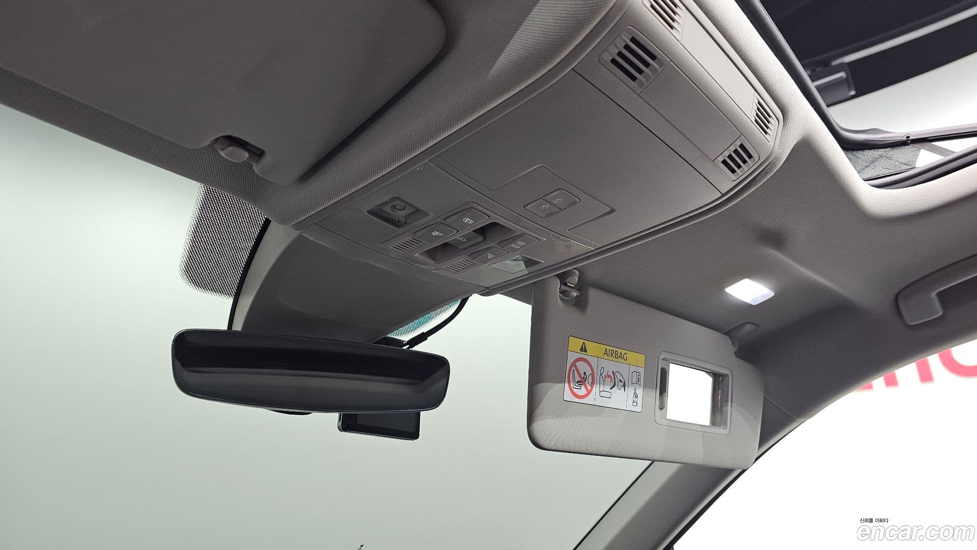 Main__Slider__Photo:Tiguan Volkswagen 2022.8-13