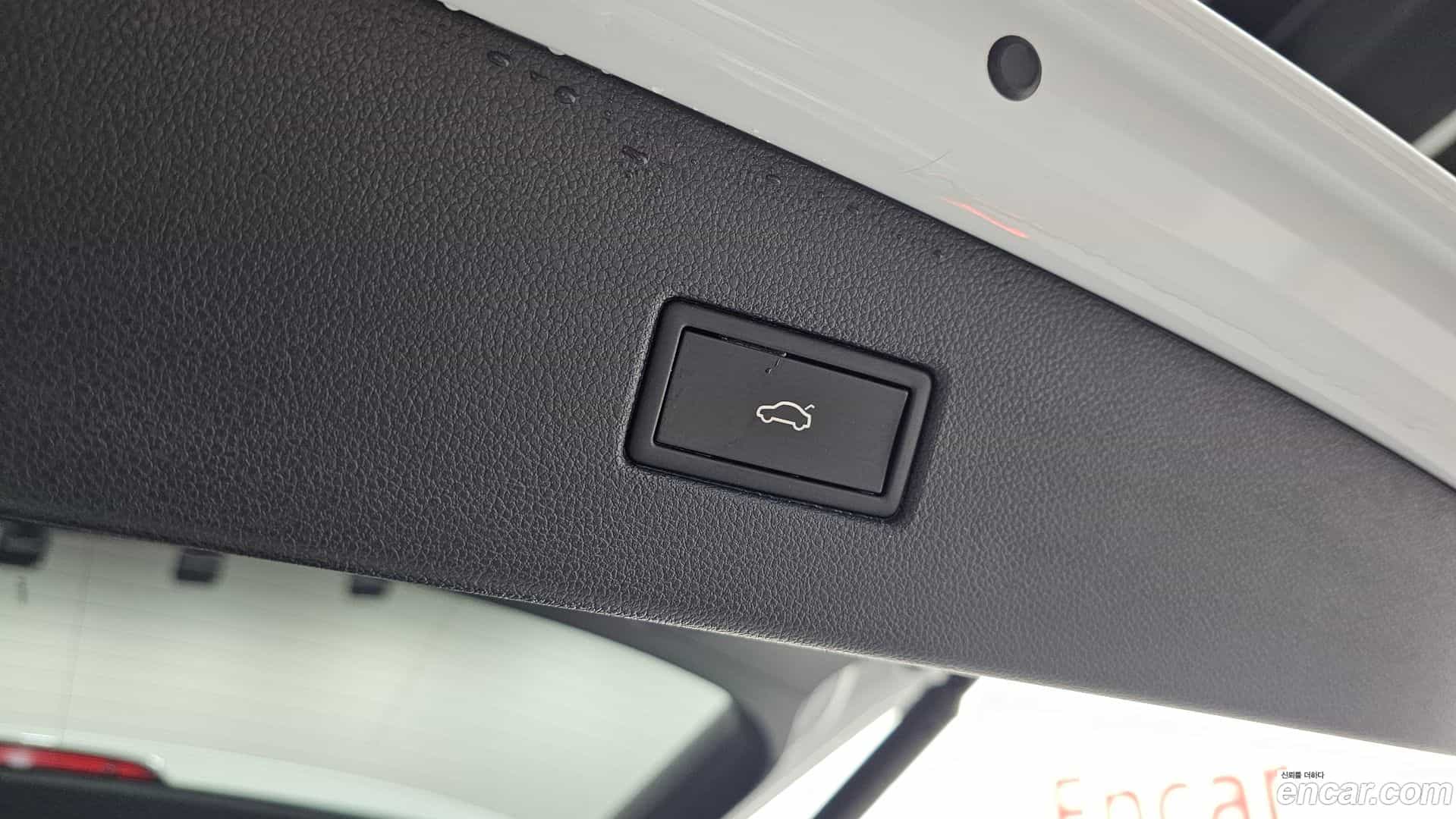 Tiguan Volkswagen 2022.8-OPTION-023