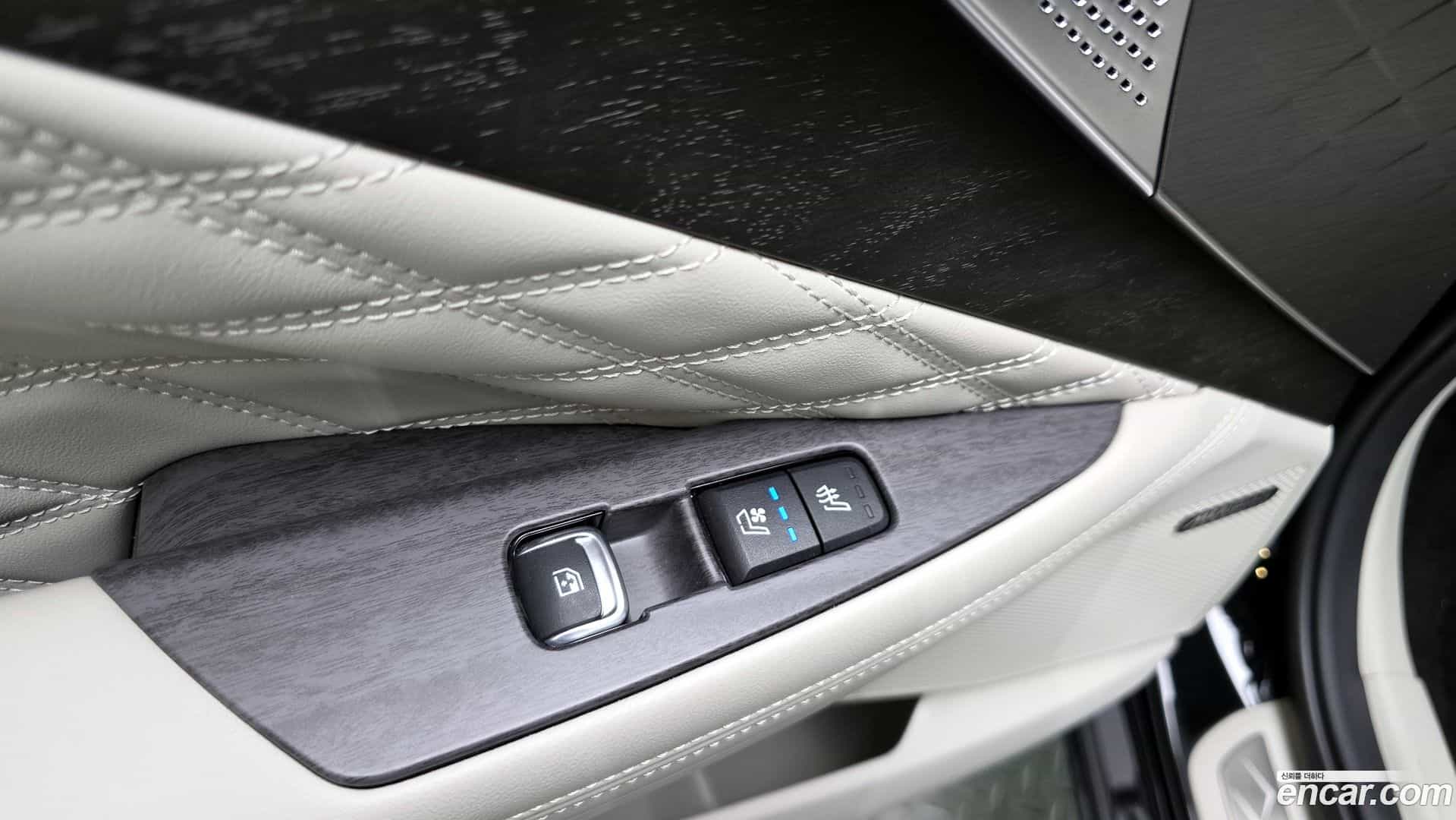 K8 Kia 2023.4-OPTION-022