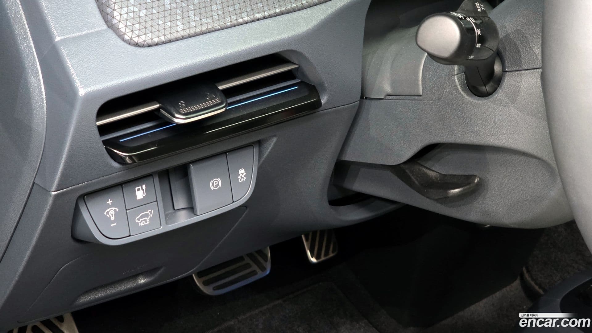 Main__Slider__Photo:EV6 Kia 2023.9-13