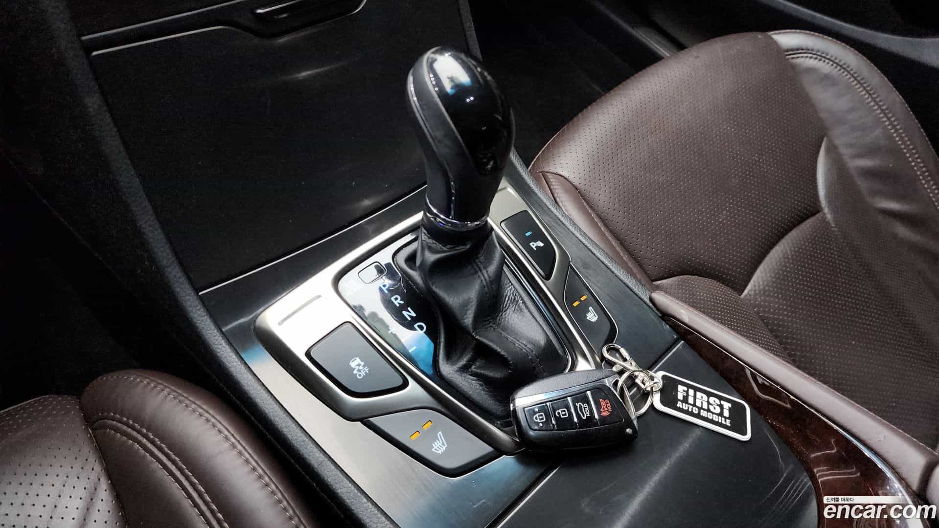 Grandeur Hyundai 2014.2-INNER-009