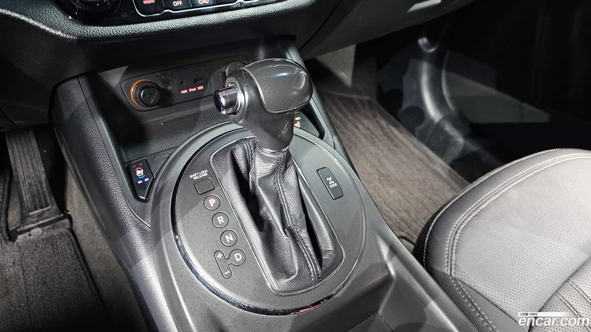 Sportage Kia 2011.11-INNER-009