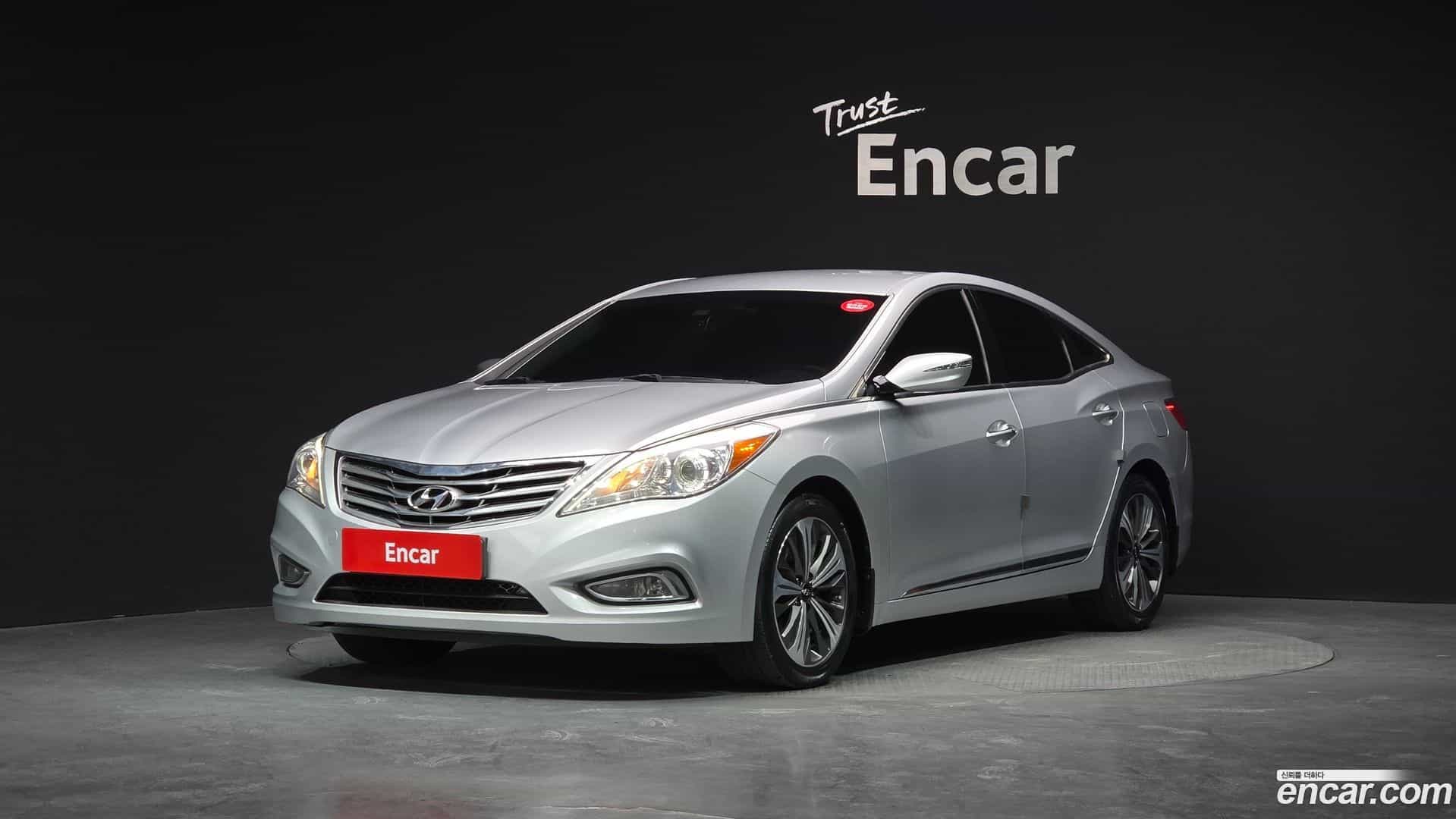 Grandeur Hyundai 2013.11-OUTER-001