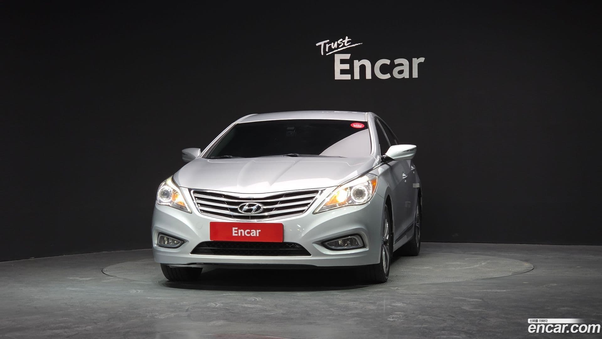 Main__Slider__Photo:Grandeur Hyundai 2013.11-2