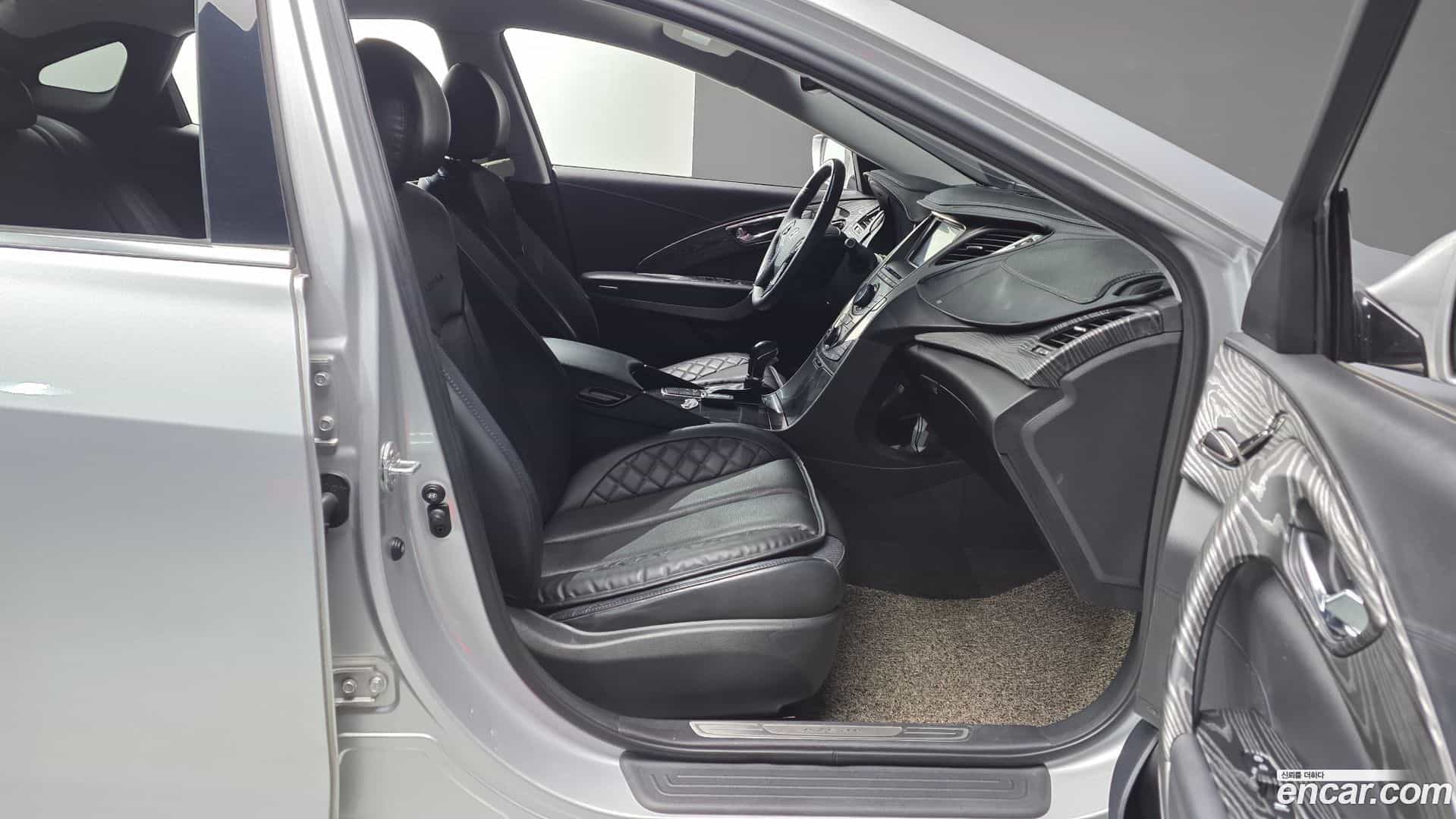 Grandeur Hyundai 2013.11-OPTION-015