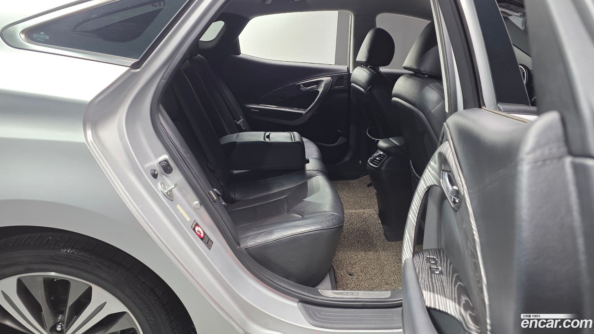 Main__Slider__Photo:Grandeur Hyundai 2013.11-11