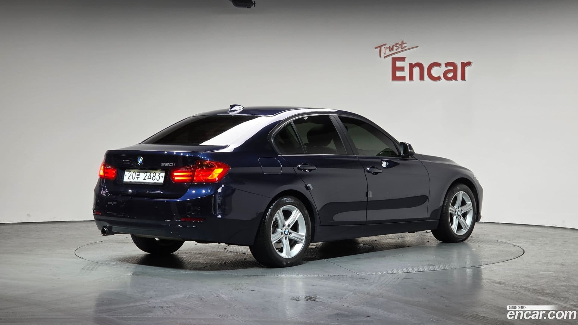 Main__Slider__Photo:3-Series BMW 2015.7-1