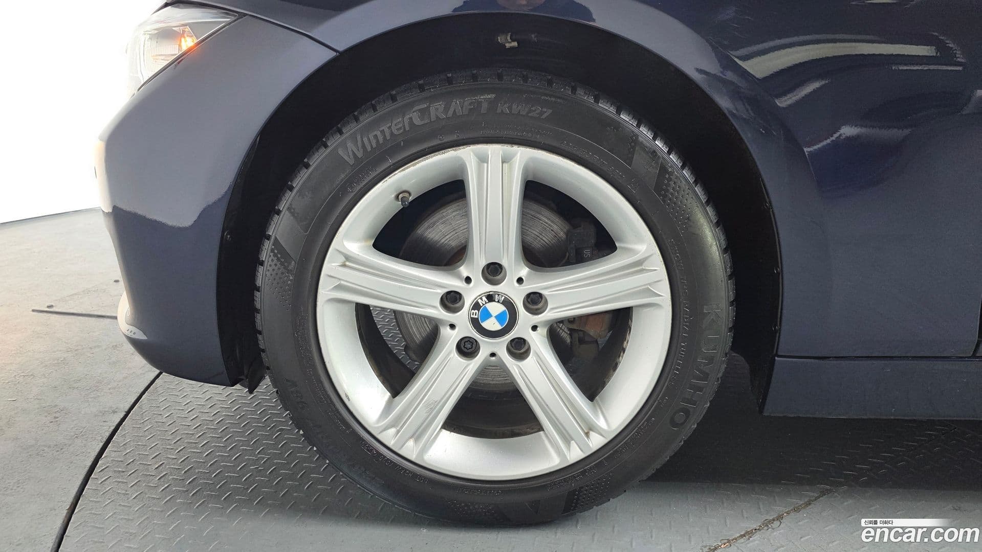 Main__Slider__Photo:3-Series BMW 2015.7-4