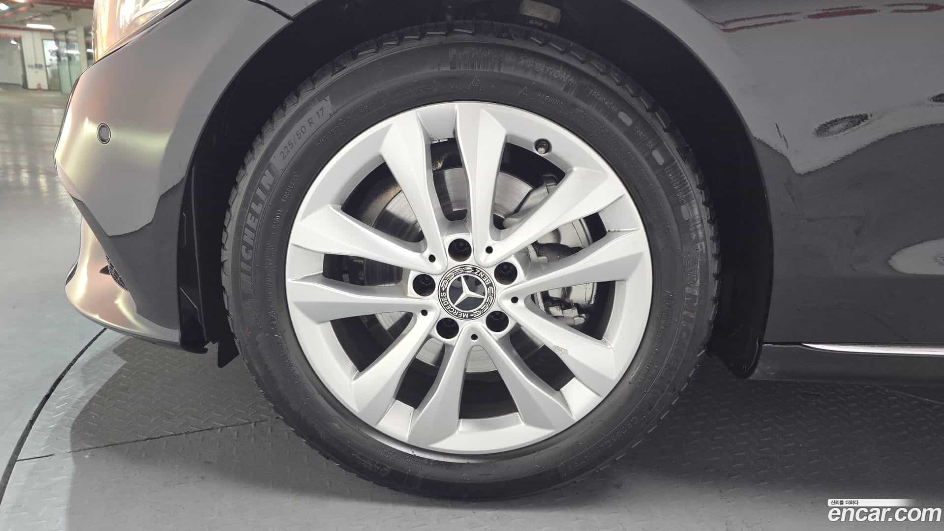 C-Class Mercedes-Benz 2020.10-OUTER-005