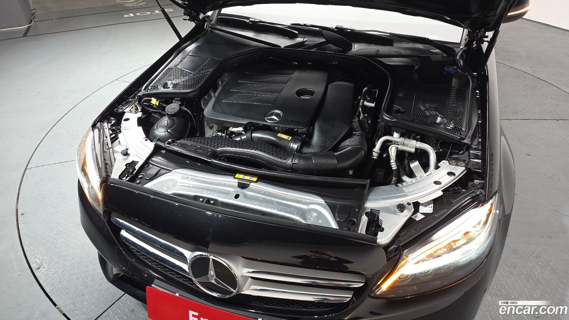 Main__Slider__Photo:C-Class Mercedes-Benz 2020.10-5