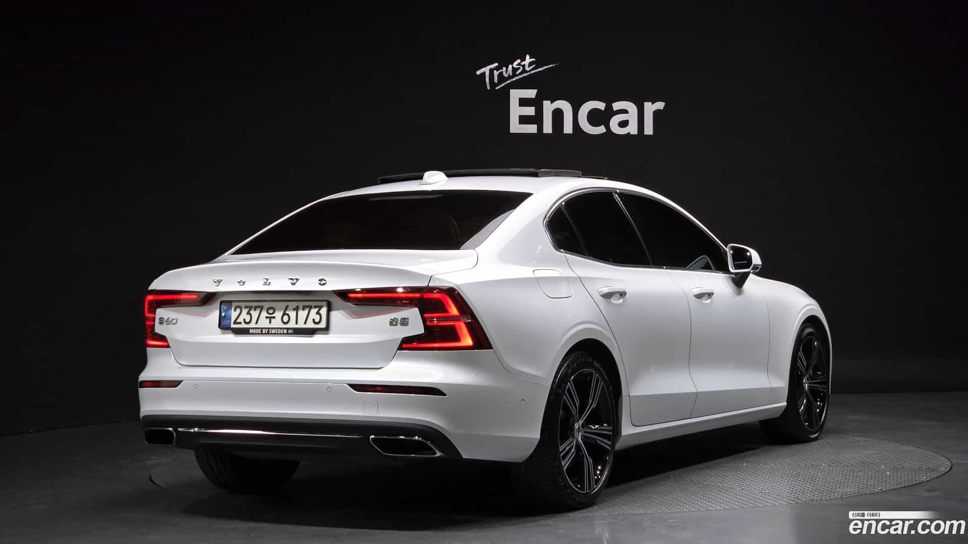 S60 Volvo 2021.8-OUTER-002