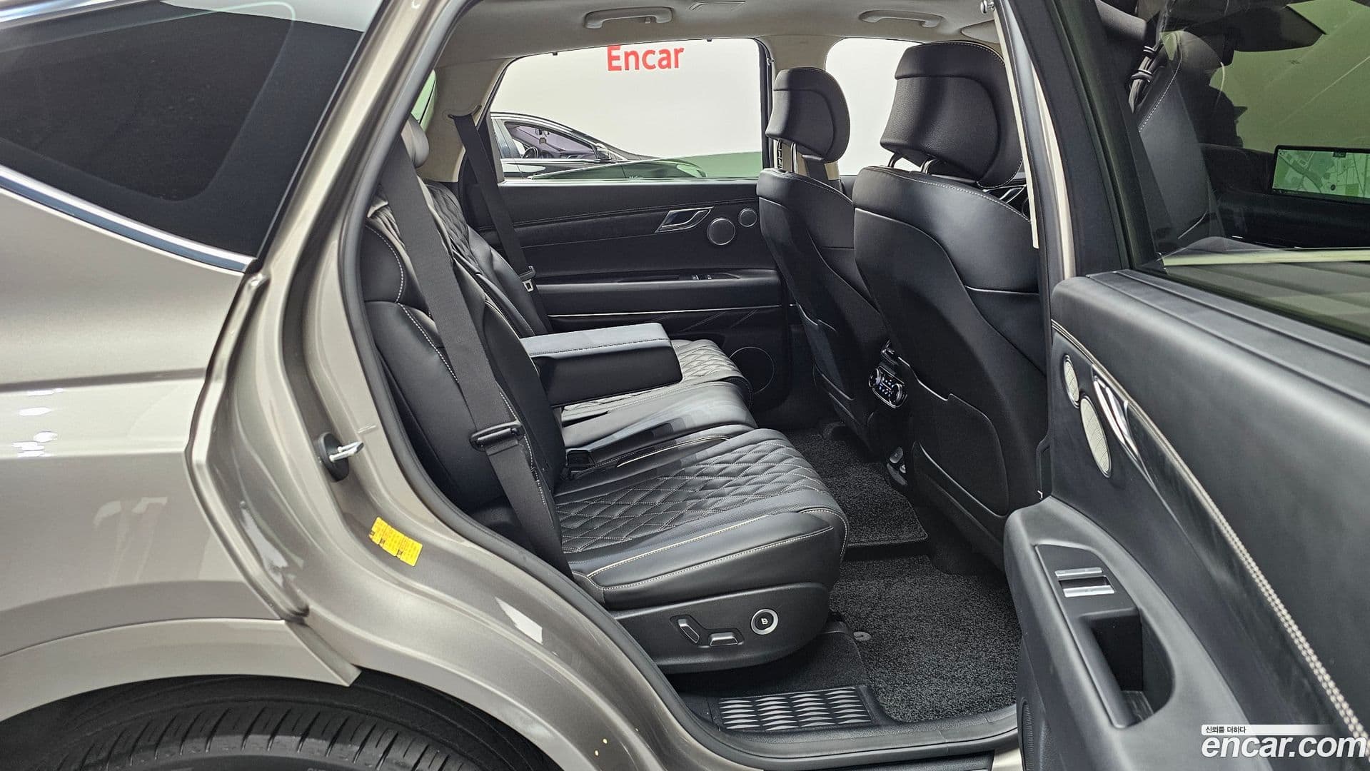 Main__Slider__Photo:GV80 Genesis 2021.2-11