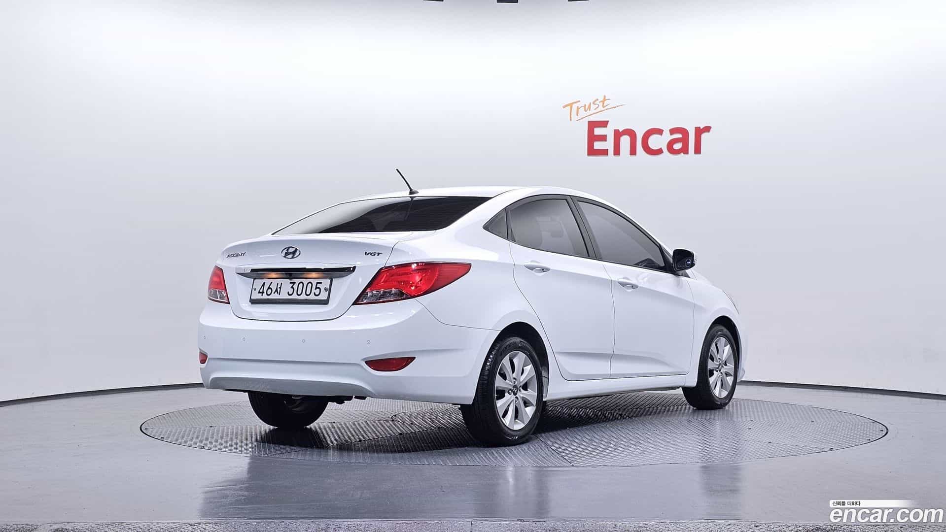 Accent Hyundai 2015.1-OUTER-002