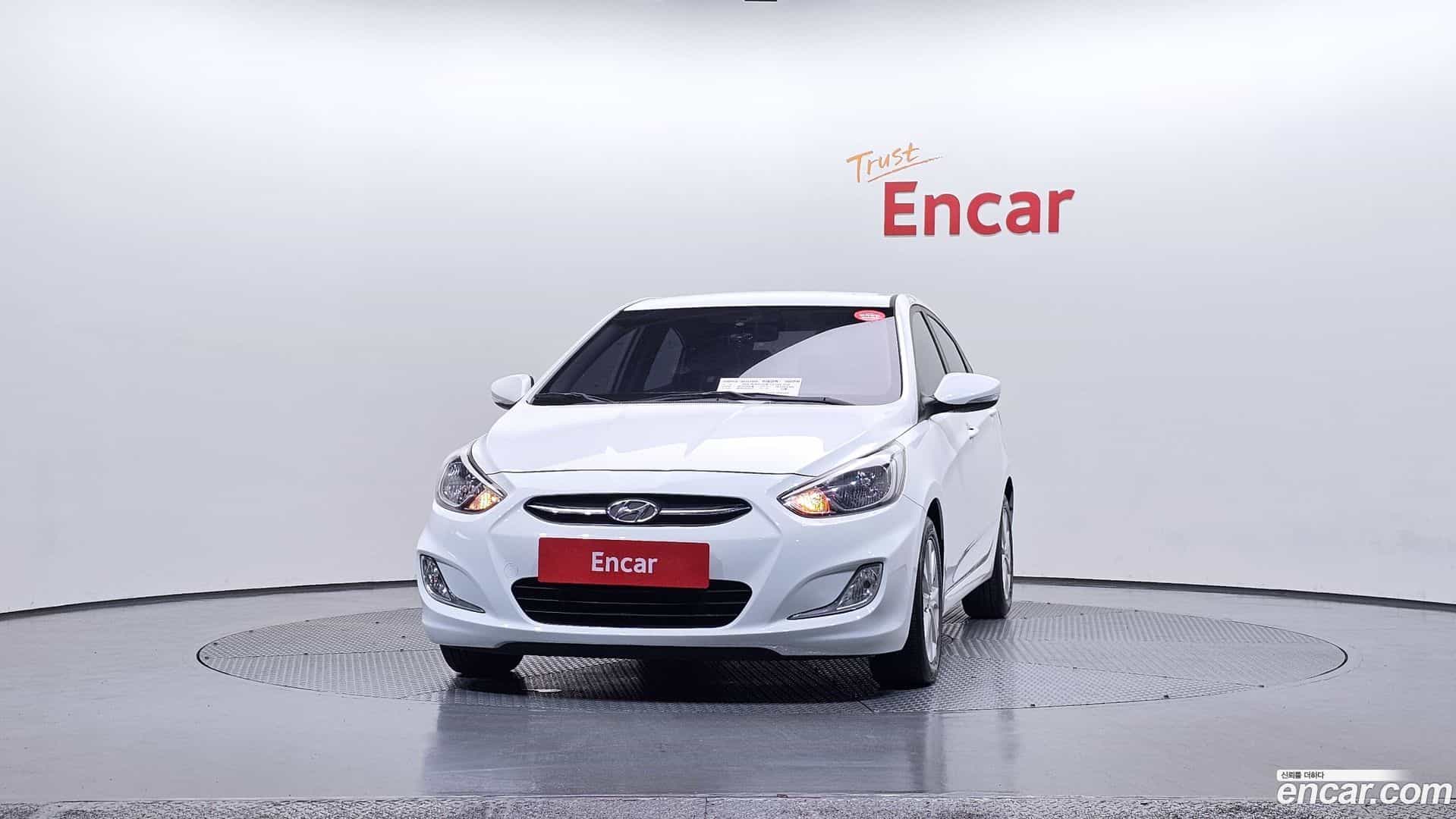 Accent Hyundai 2015.1-OUTER-003