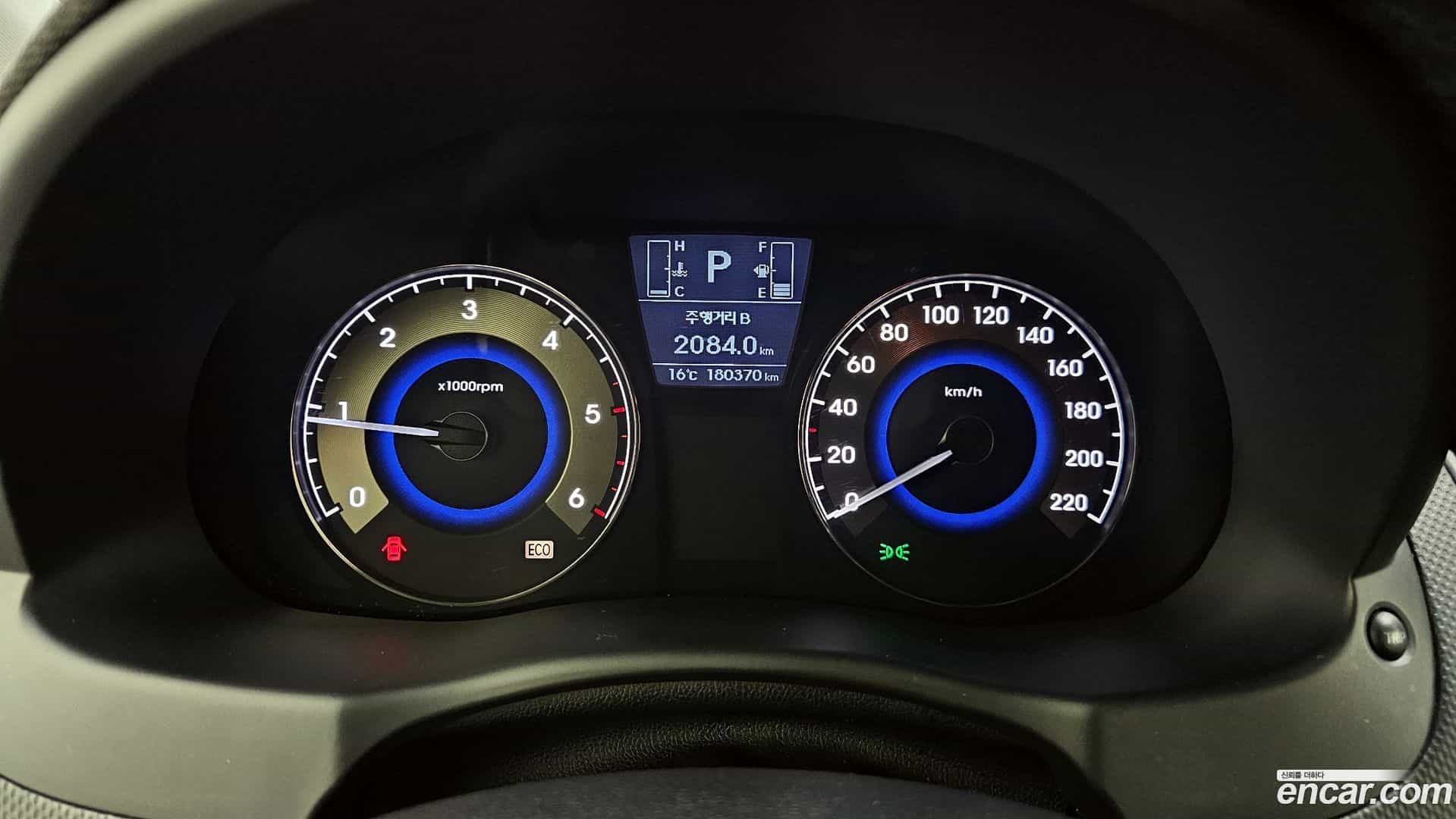 Accent Hyundai 2015.1-INNER-008