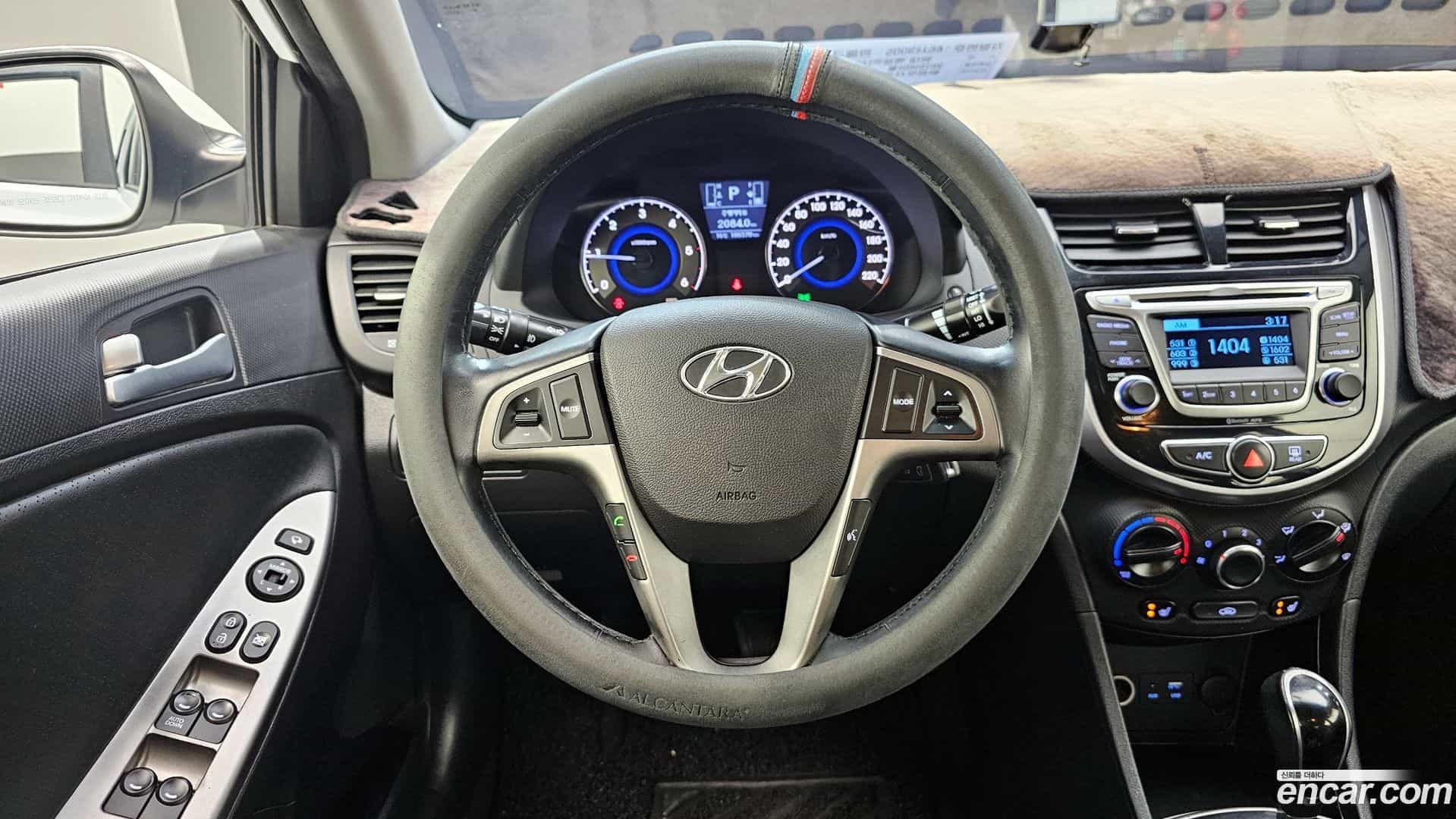Accent Hyundai 2015.1-OPTION-018