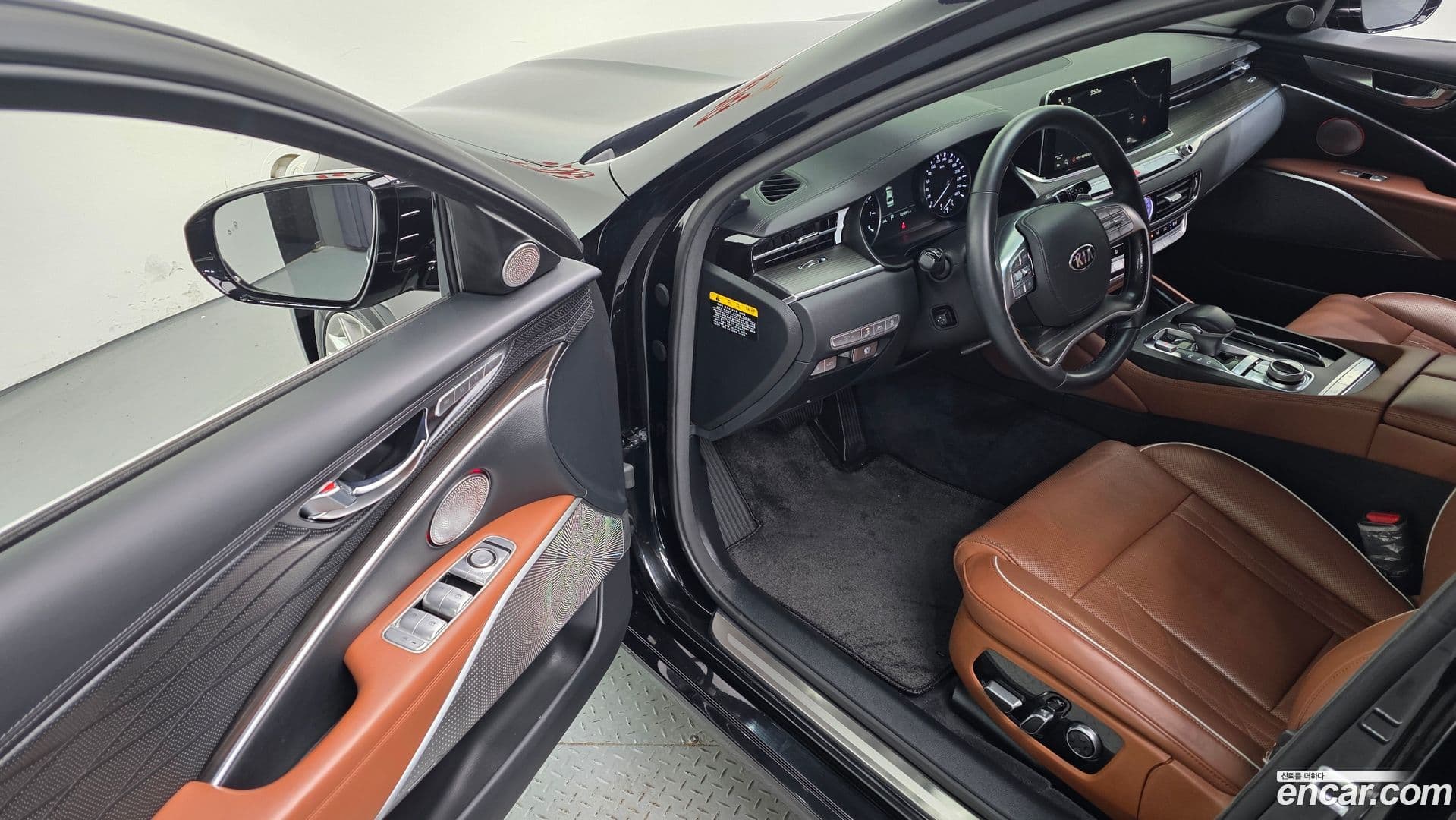 Main__Slider__Photo:K9 Kia 2021.0-11