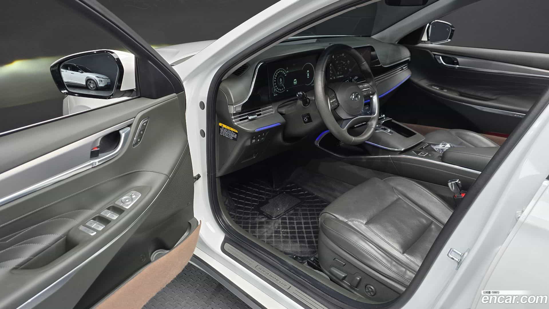 Grandeur Hyundai 2020.4-OPTION-015