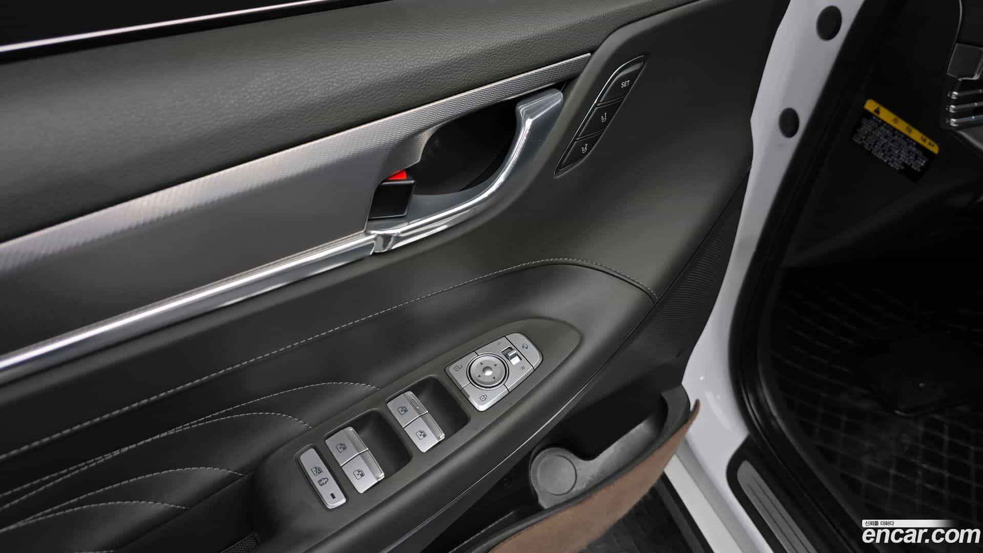 Grandeur Hyundai 2020.4-OPTION-021