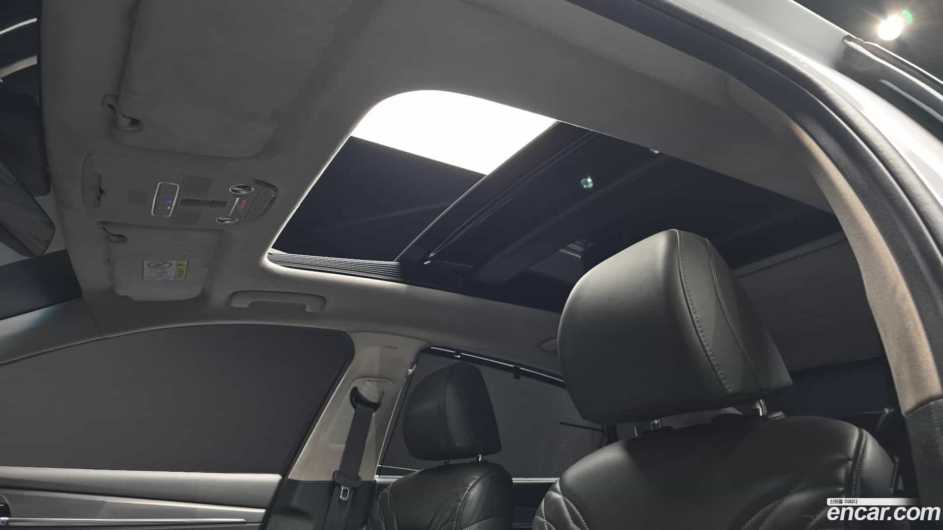 Grandeur Hyundai 2020.4-OPTION-023