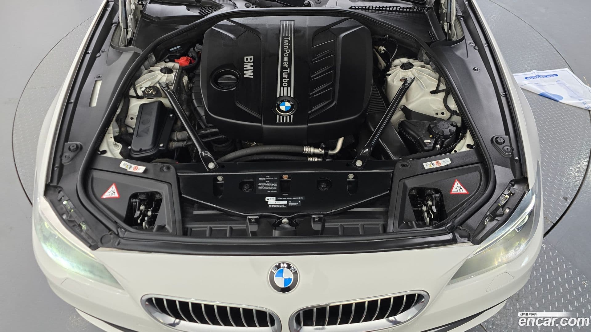 Main__Slider__Photo:5-Series BMW 2013.11-5