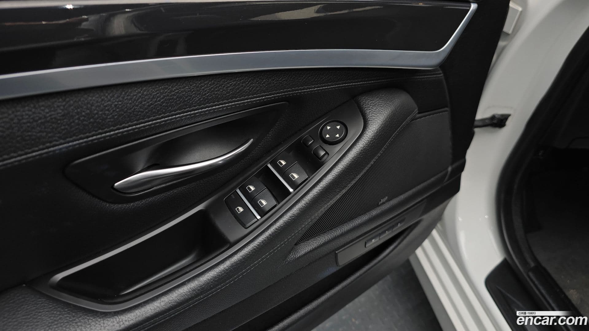 Main__Slider__Photo:5-Series BMW 2013.11-16