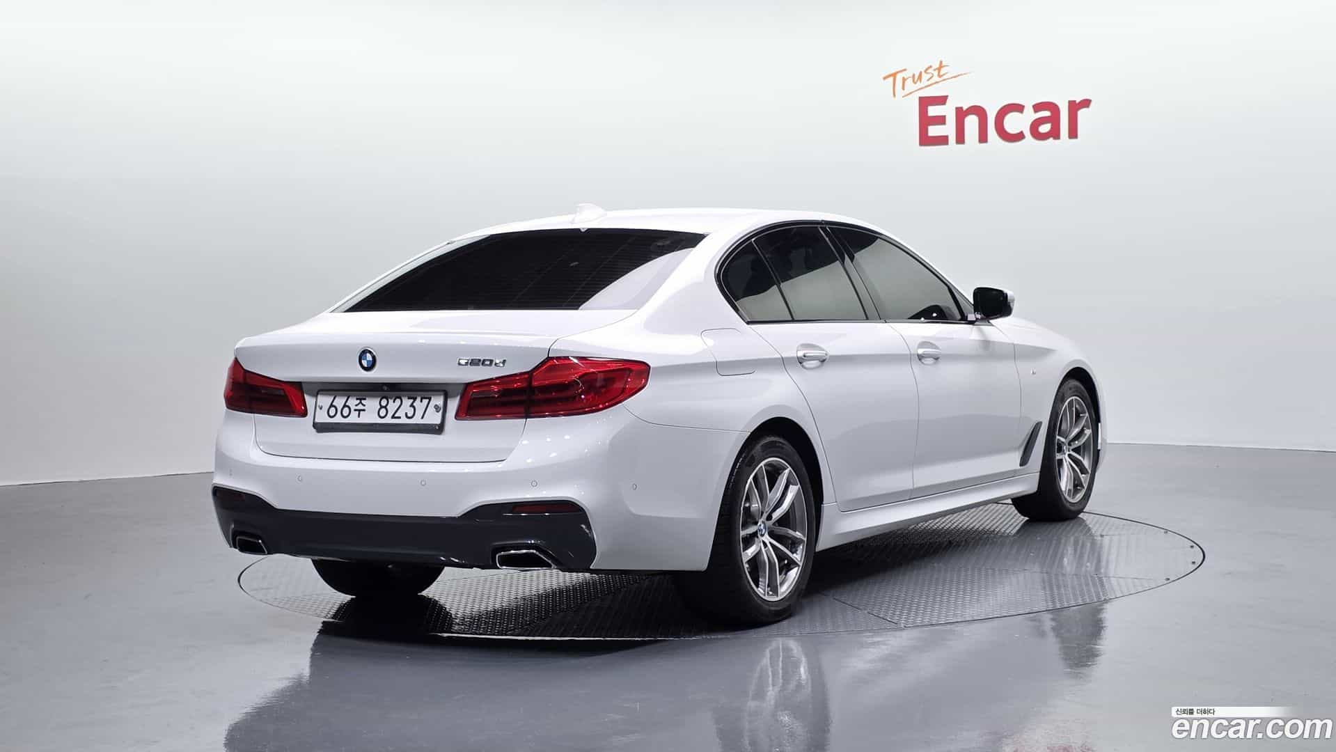 5-Series BMW 2017.7-OUTER-002