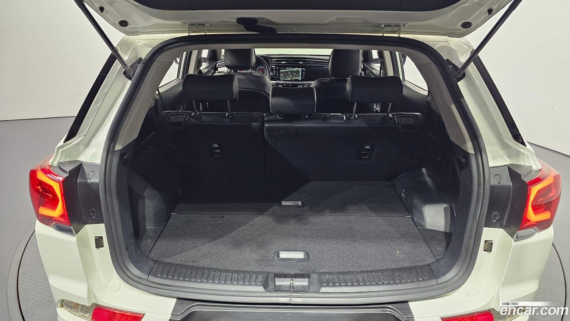 Main__Slider__Photo:KORANDO KG_Mobility_Ssangyong 2021.3-19