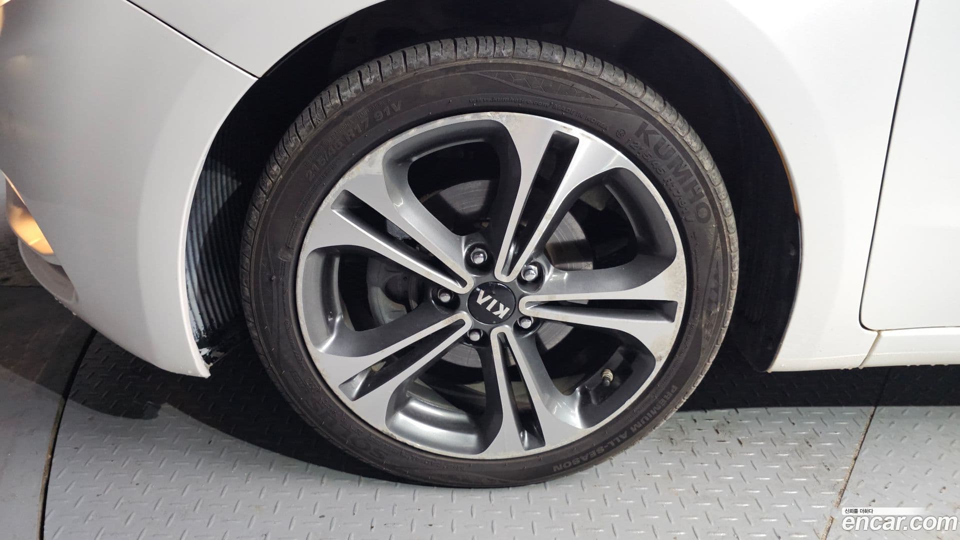 Main__Slider__Photo:K3 Kia 2014.3-4