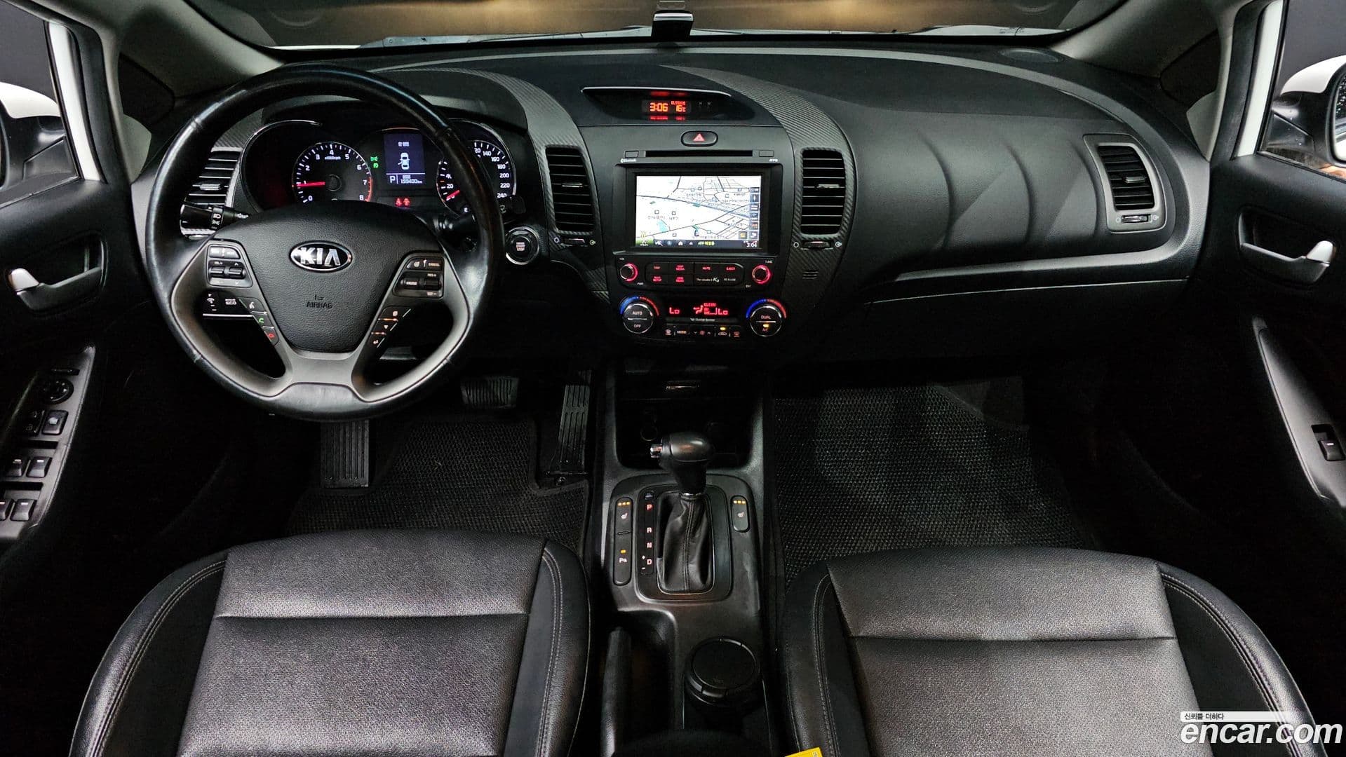 Main__Slider__Photo:K3 Kia 2014.3-6