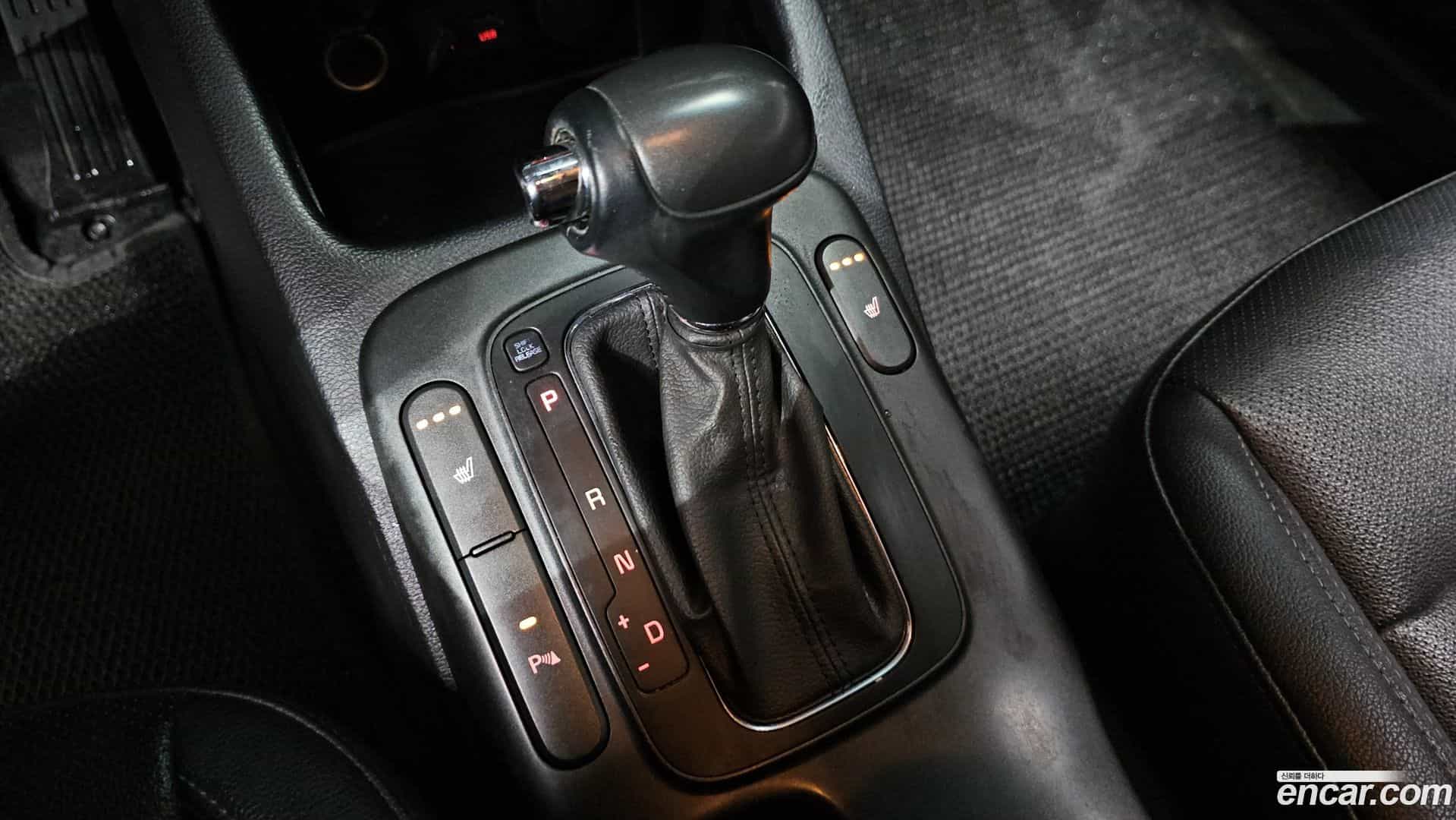 K3 Kia 2014.3-INNER-009