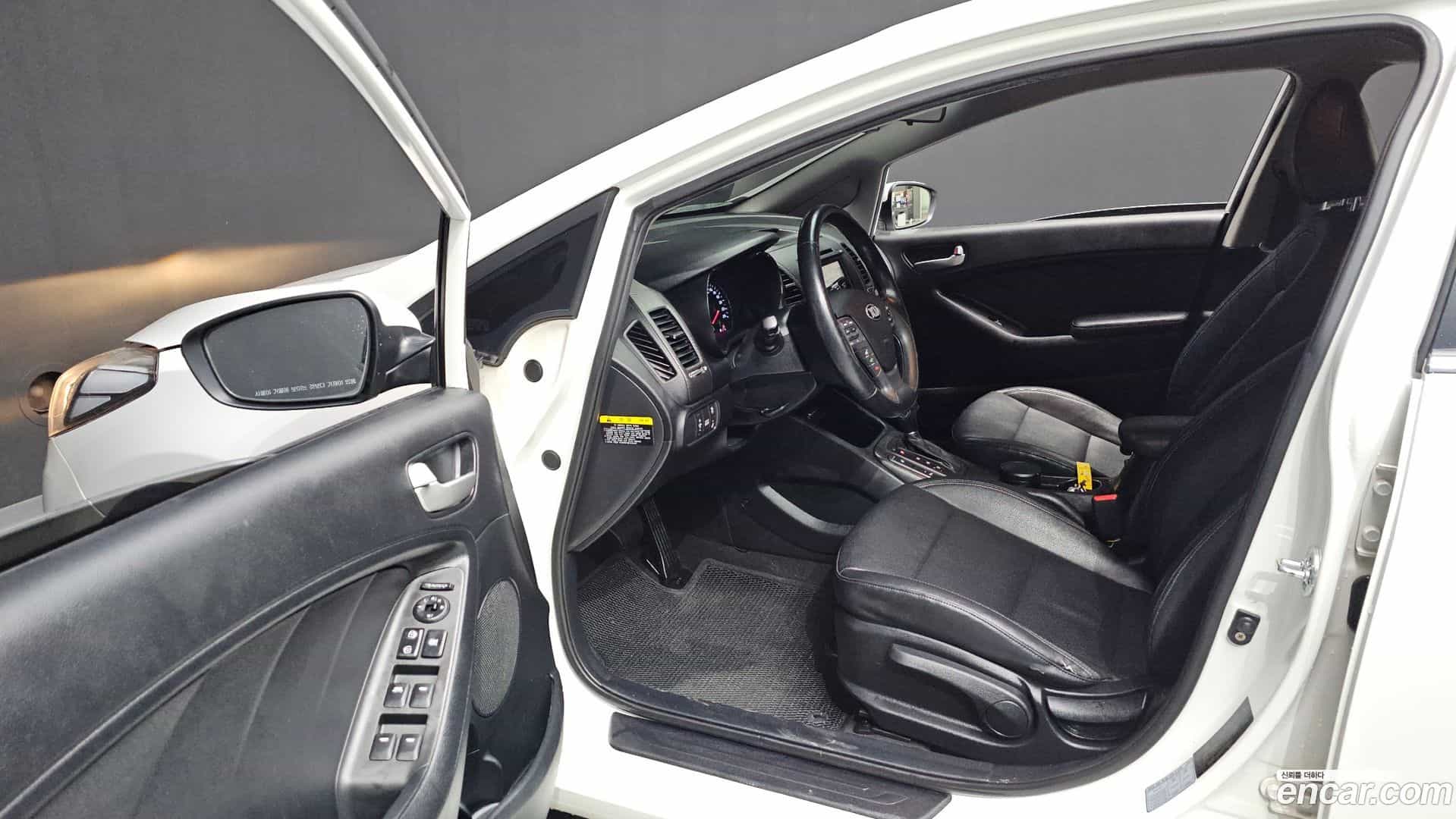 K3 Kia 2014.3-INNER-010
