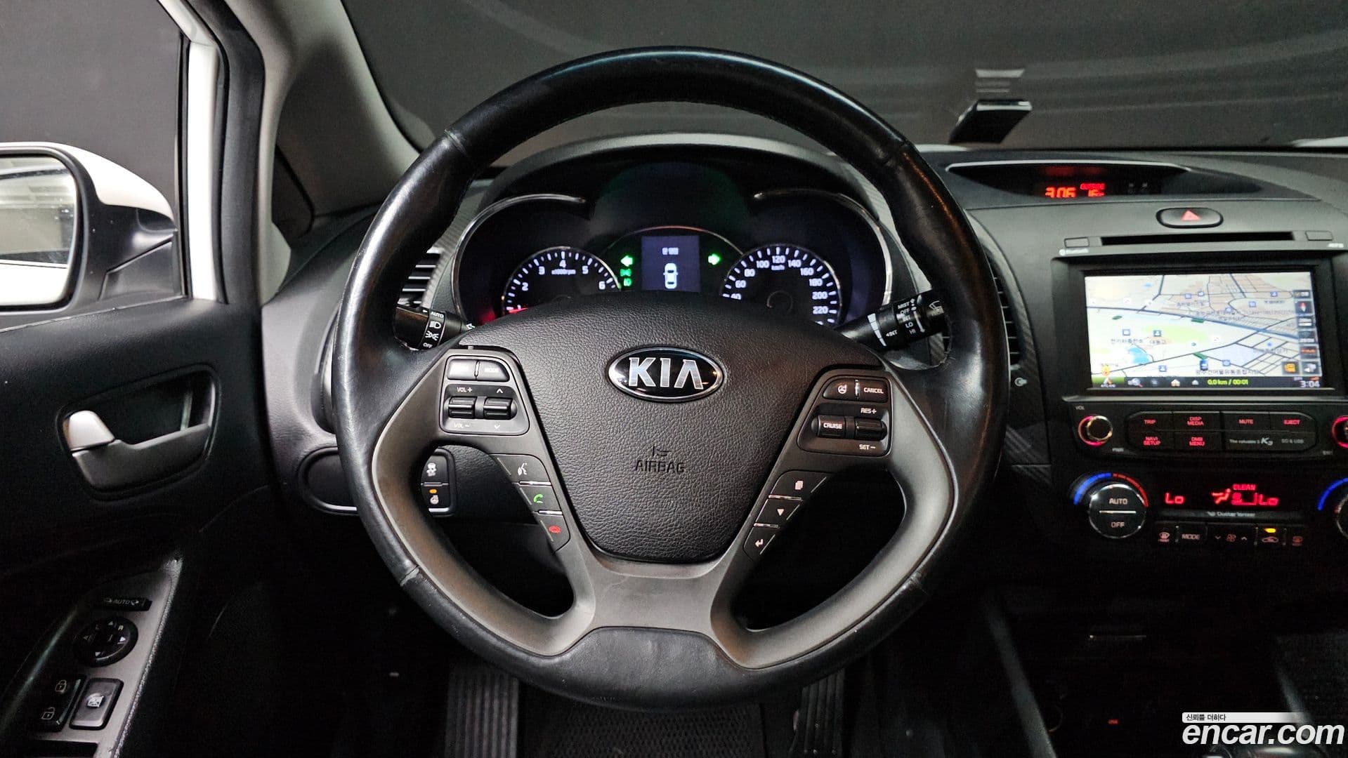 Main__Slider__Photo:K3 Kia 2014.3-13