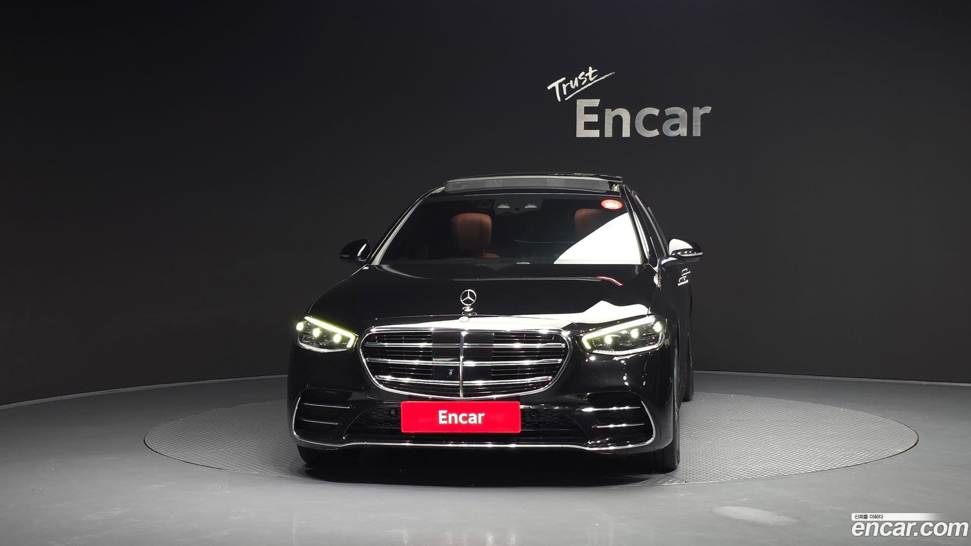 Main__Slider__Photo:S-Class Mercedes-Benz 2022.5-2