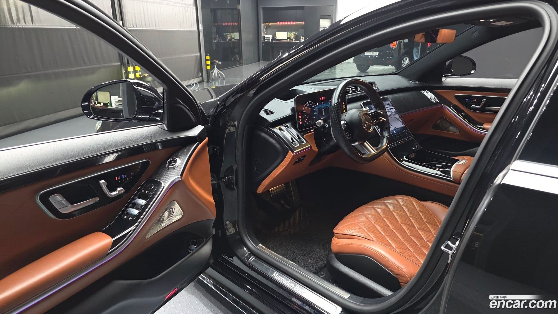 Main__Slider__Photo:S-Class Mercedes-Benz 2022.5-9