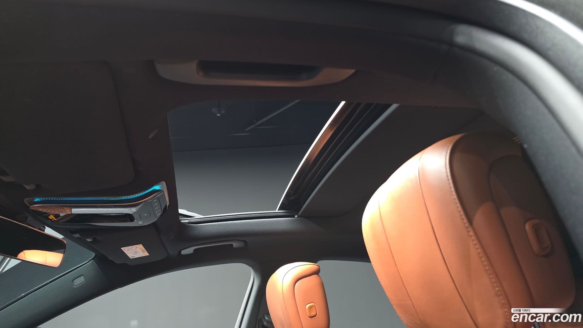 Main__Slider__Photo:S-Class Mercedes-Benz 2022.5-17