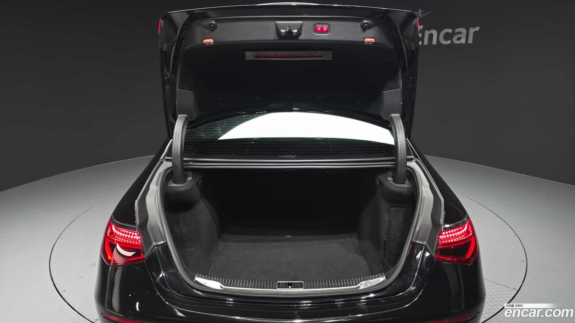 S-Class Mercedes-Benz 2022.5-OPTION-024