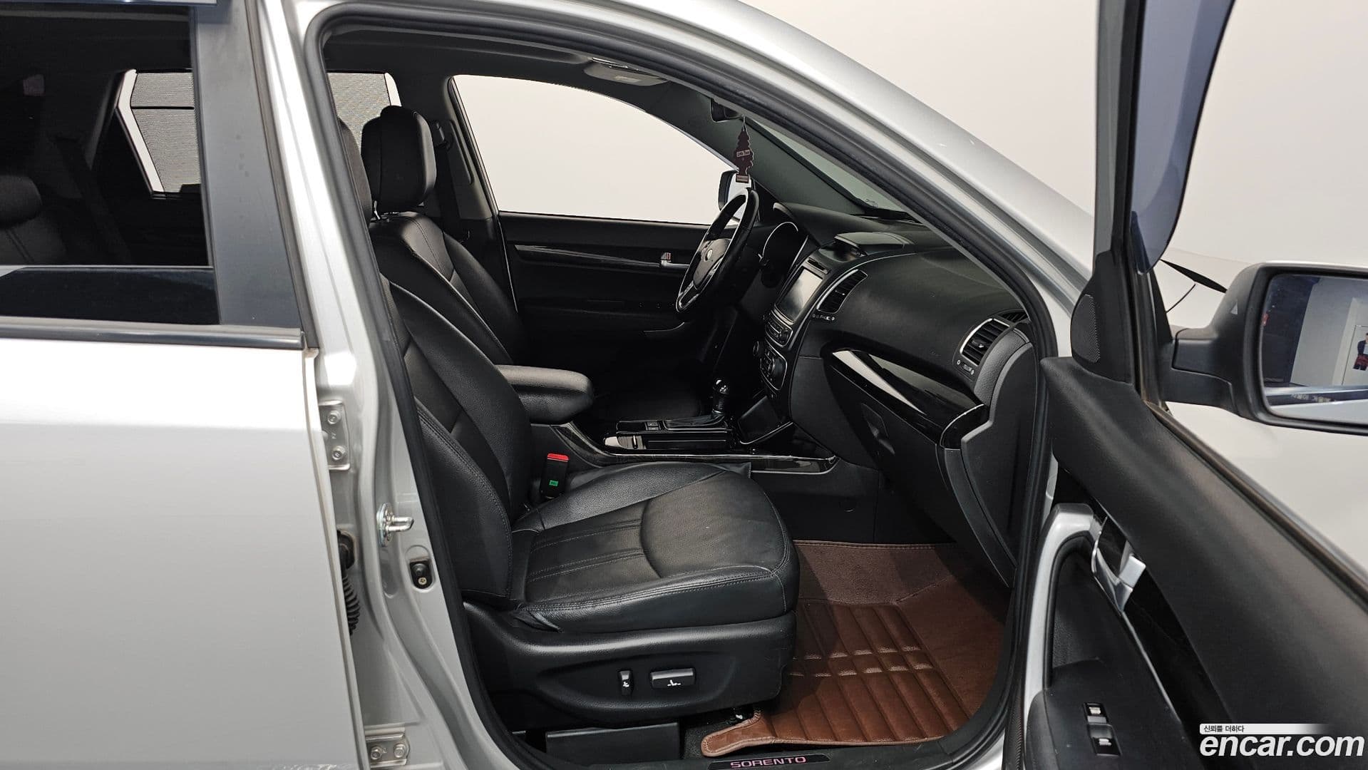 Main__Slider__Photo:Sorento Kia 2012.7-10