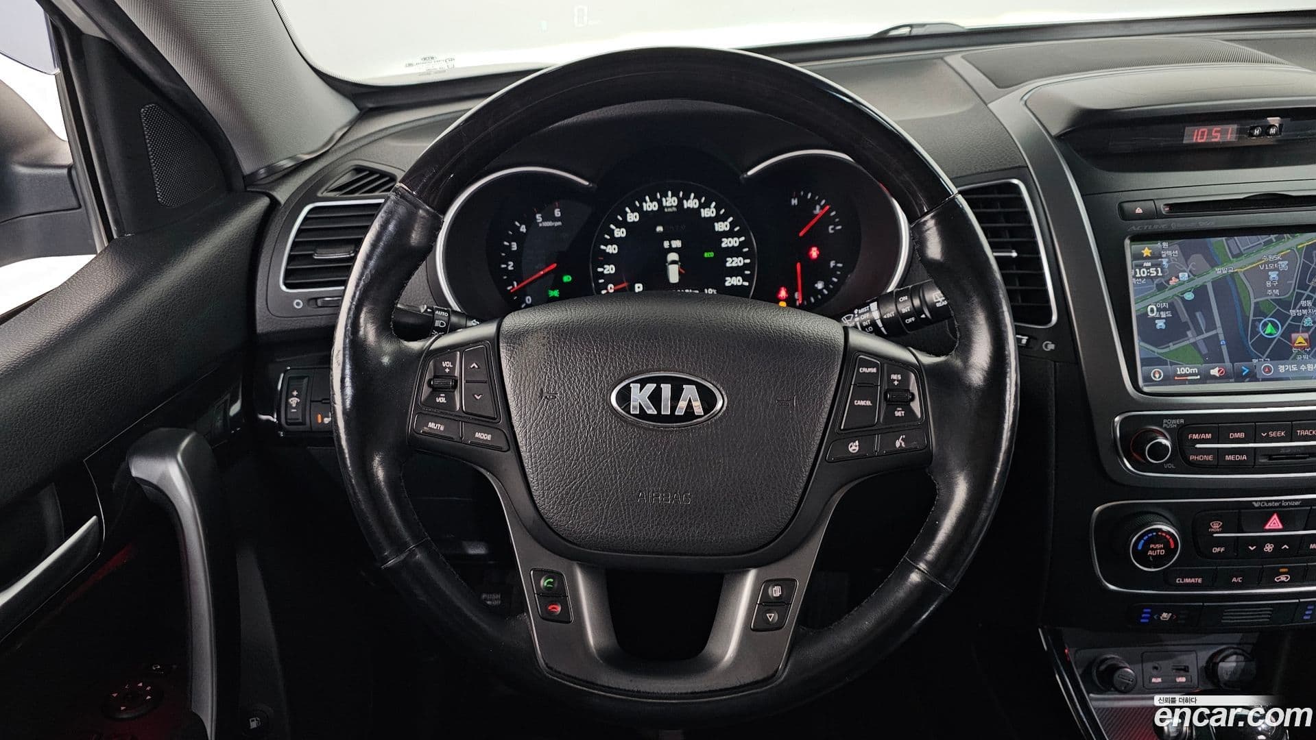 Main__Slider__Photo:Sorento Kia 2012.7-12