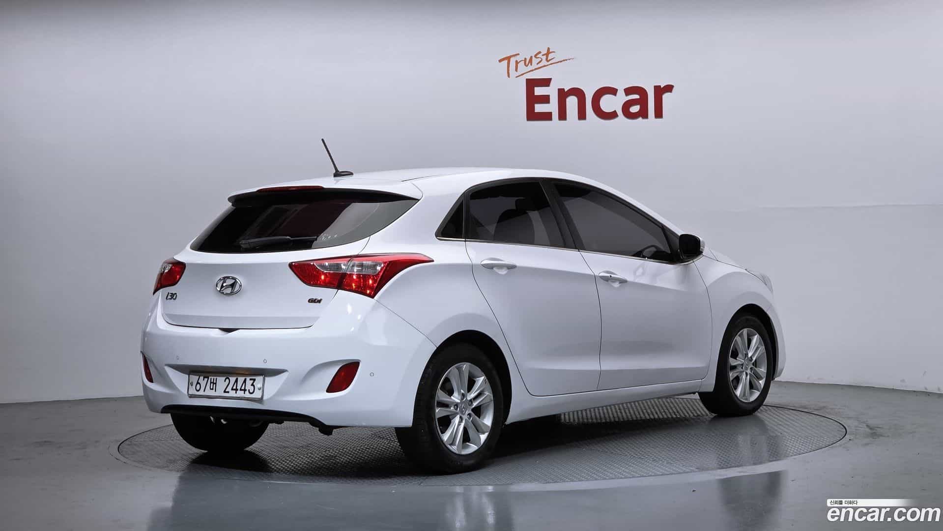 i30 Hyundai 2013.8-OUTER-002