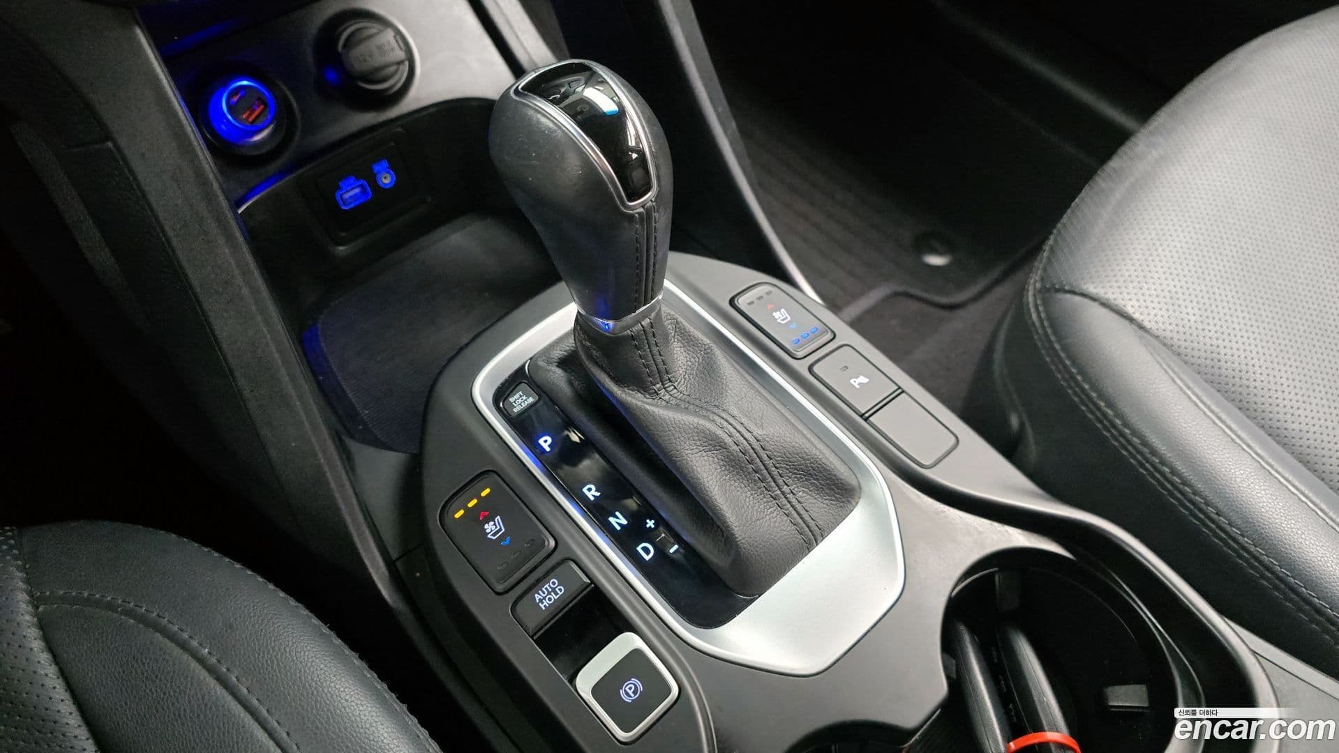 Main__Slider__Photo:Santafe Hyundai 2016.8-8