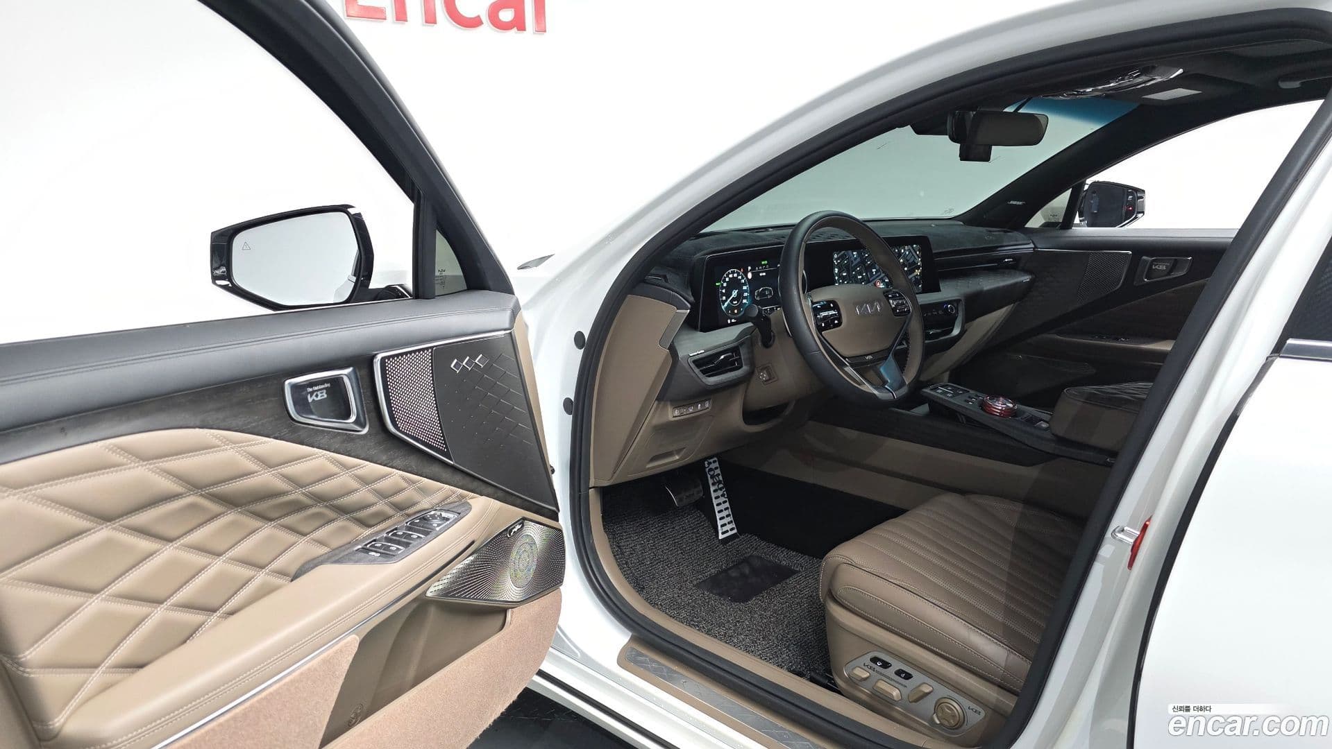 Main__Slider__Photo:K8 Kia 2023.3-10