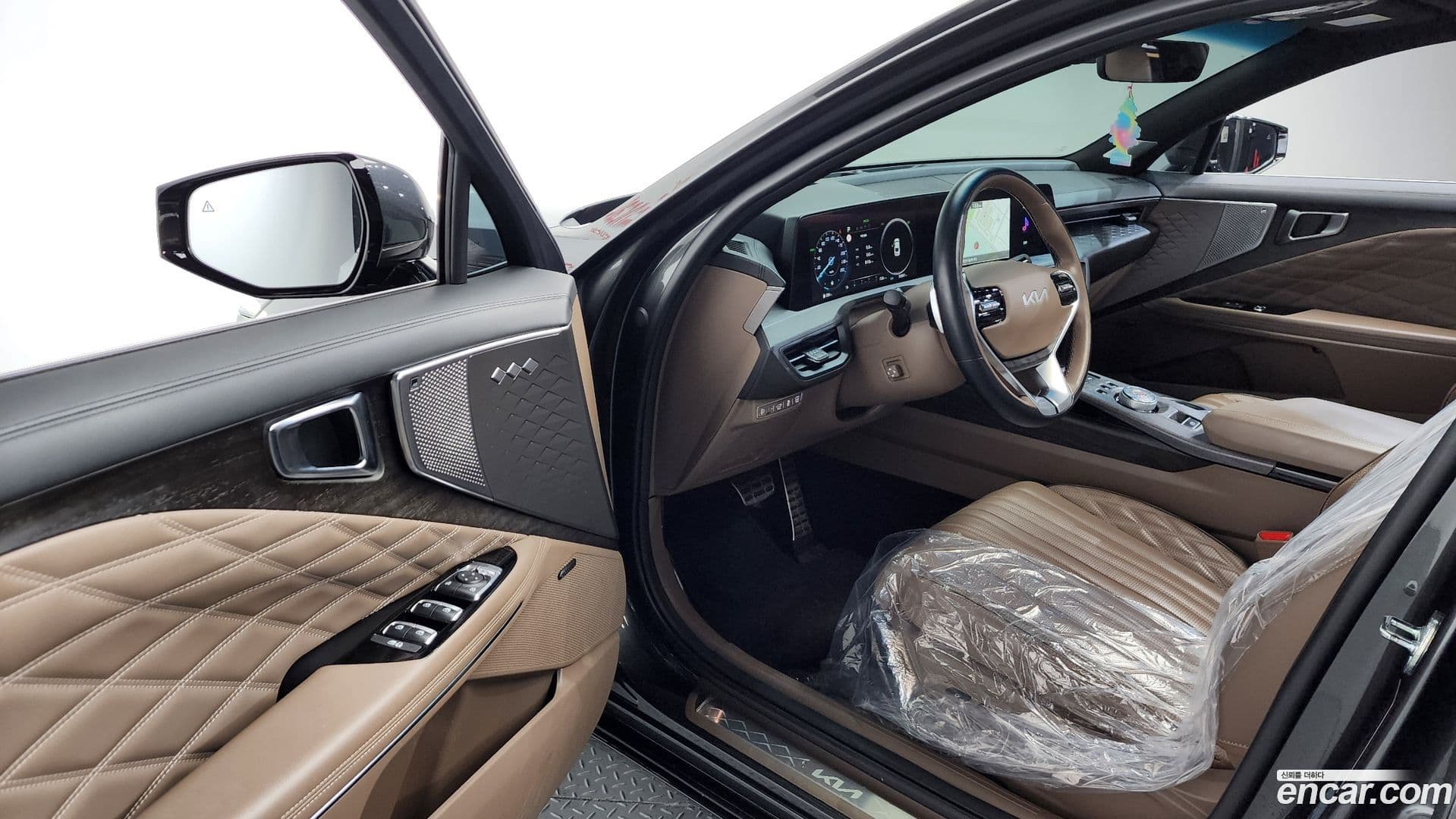 Main__Slider__Photo:K8 Kia 2023.2-9