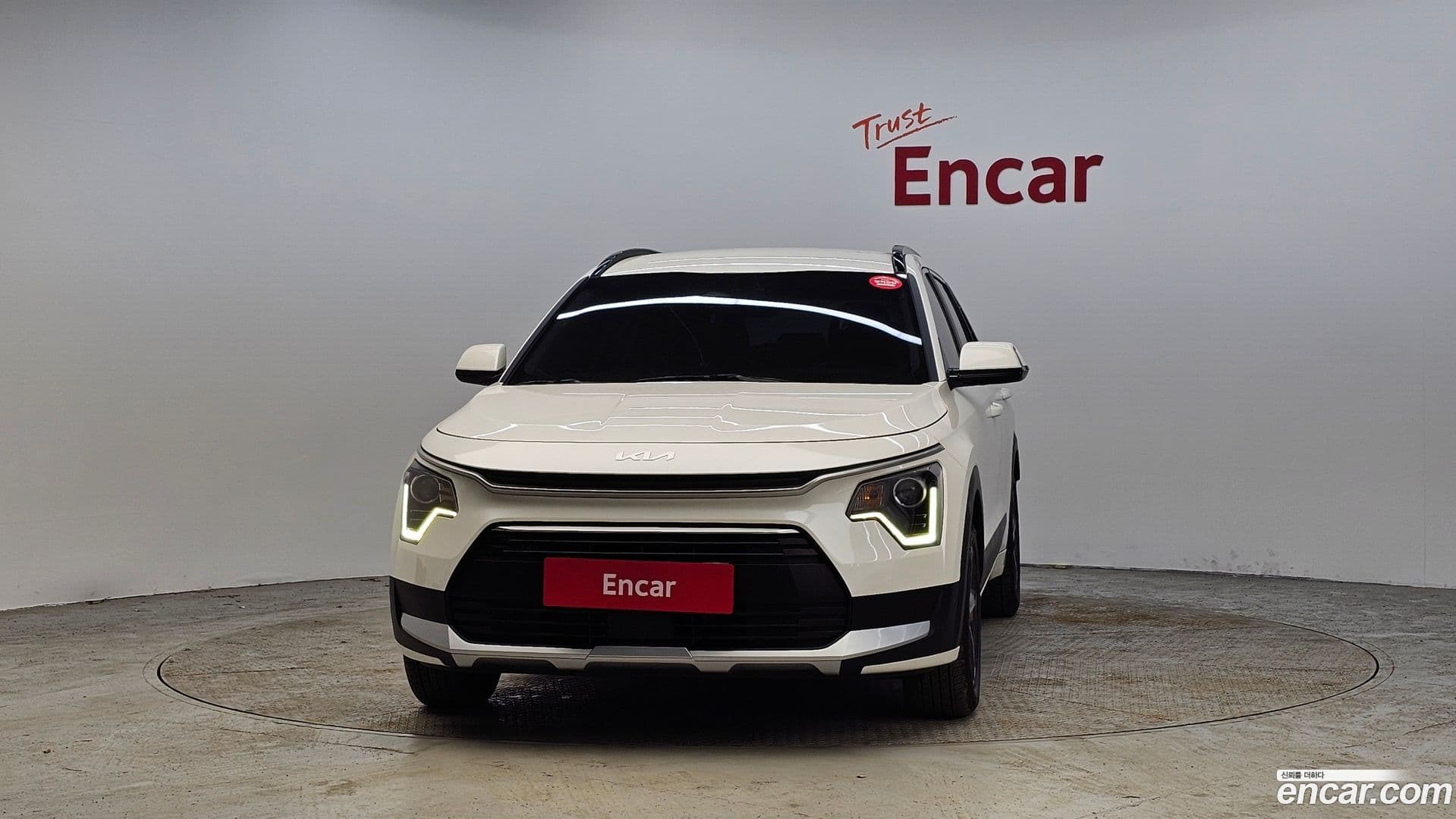 Main__Slider__Photo:Niro Kia 2022.2-2